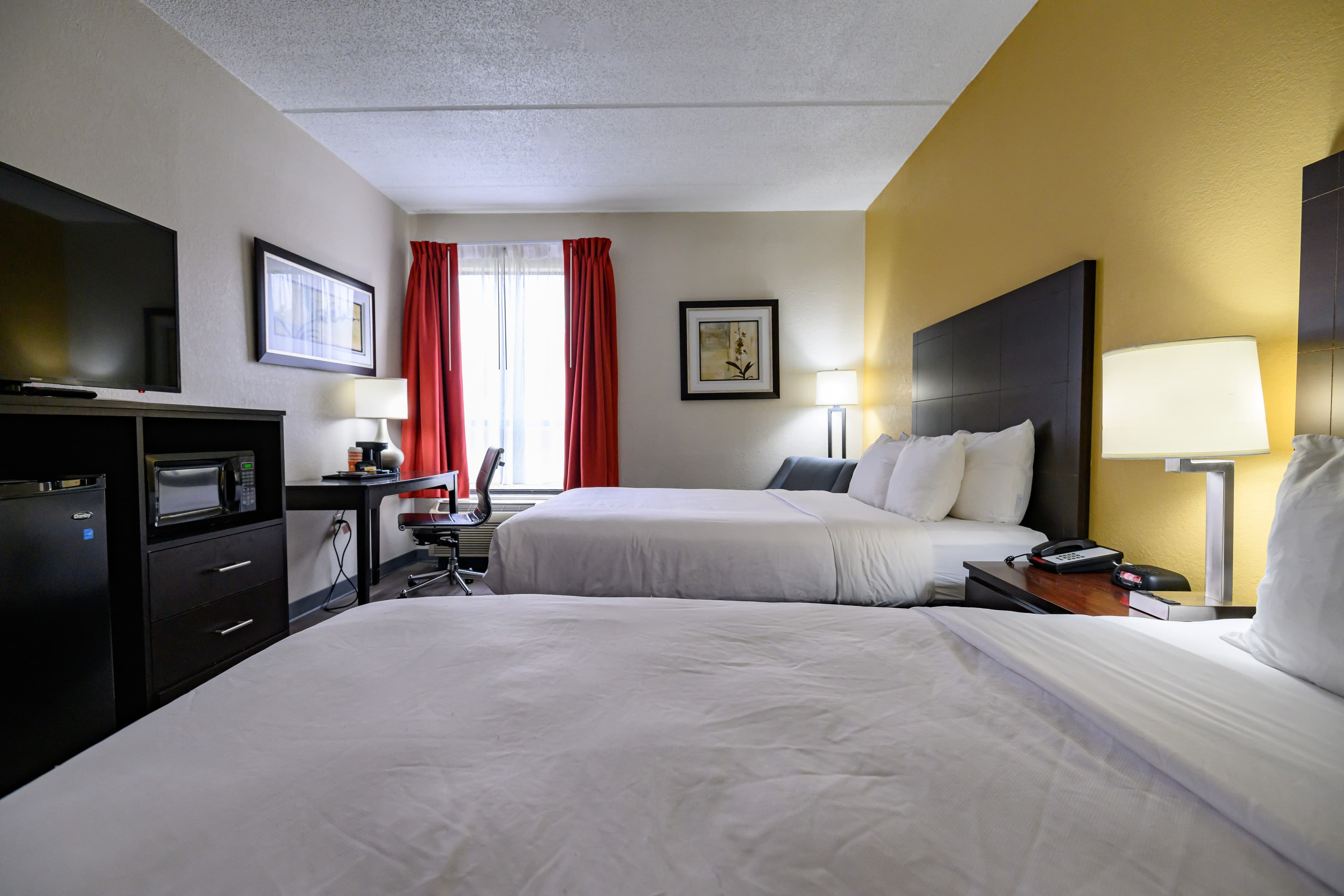 Quality Inn & Suites Lexington South - Image 1