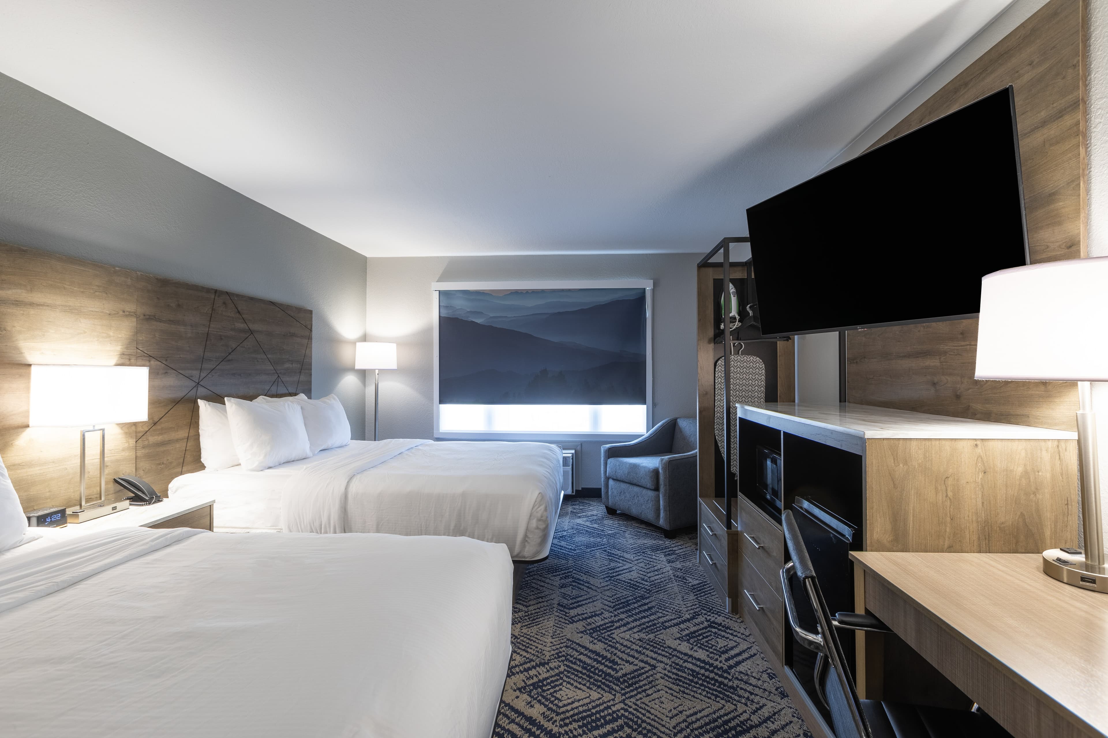 Rodeway Inn & Suites near Outlet Mall - Asheville — 11