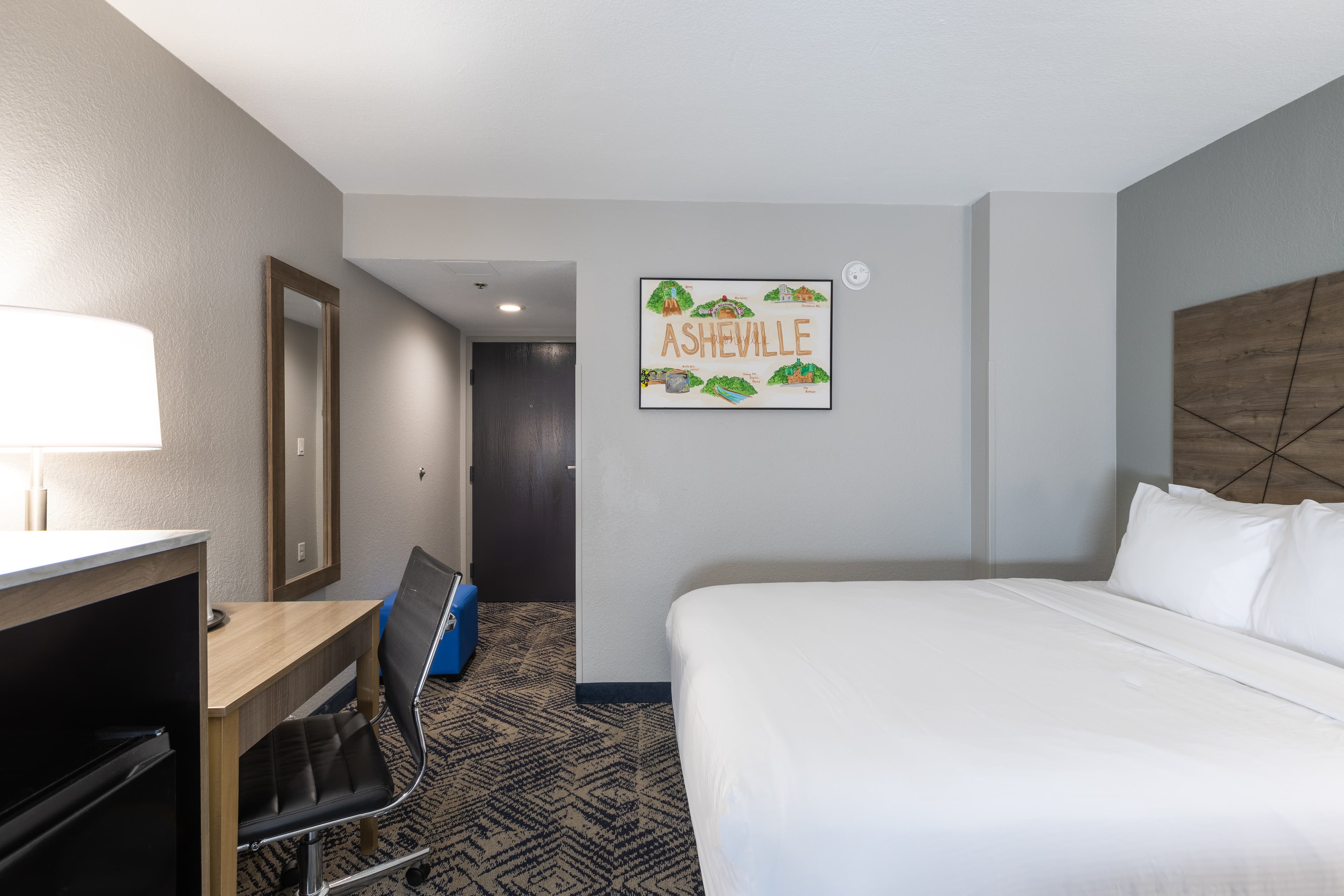 Rodeway Inn & Suites near Outlet Mall - Asheville — 13
