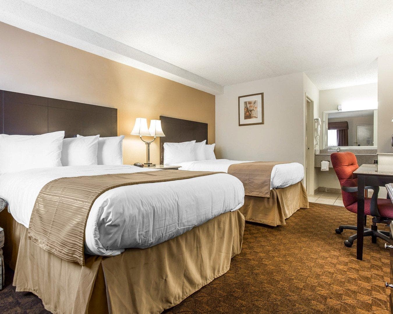 Quality Inn & Suites Coliseum - Image 5