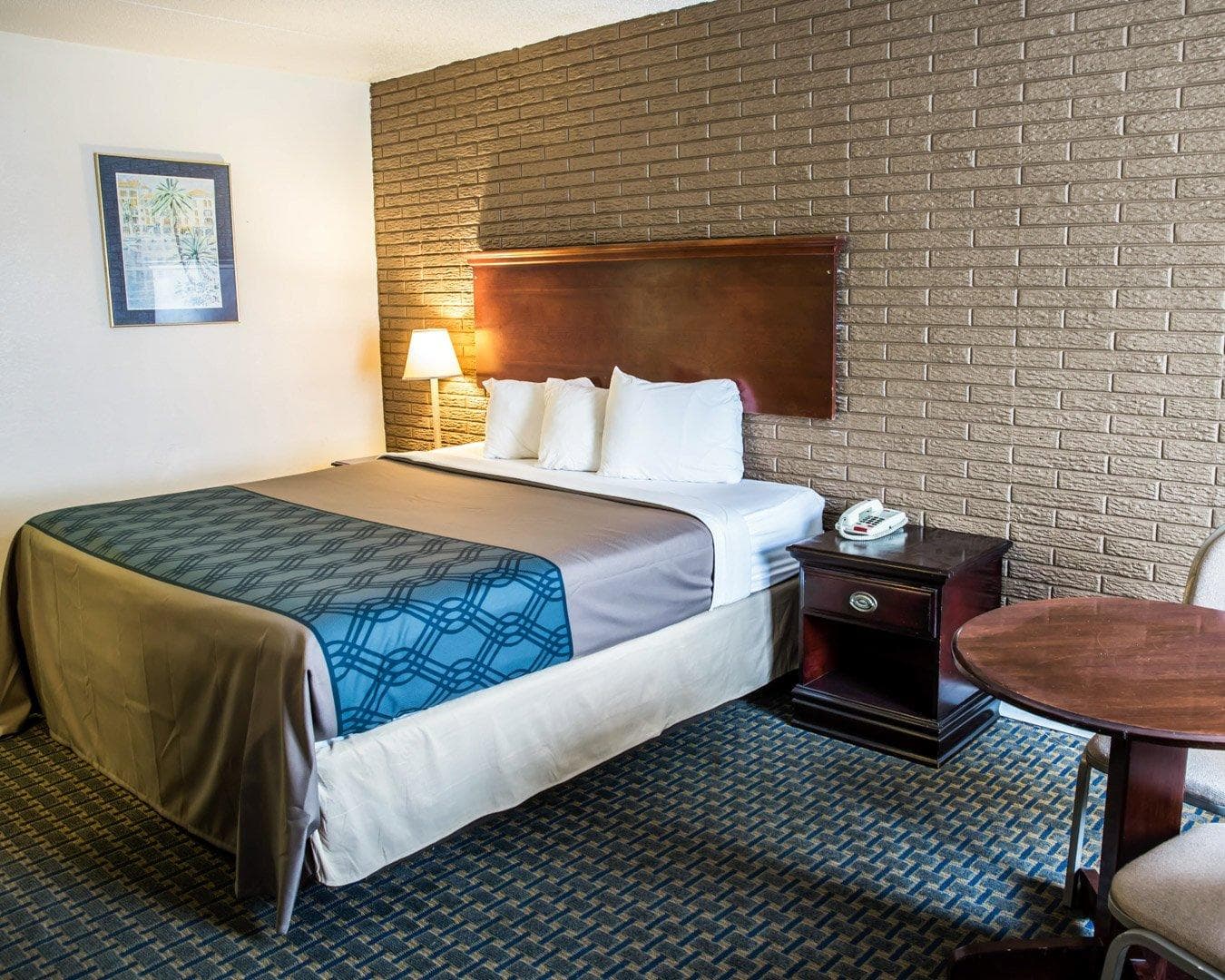Rodeway Inn & Suites Wilmington North - Image 4
