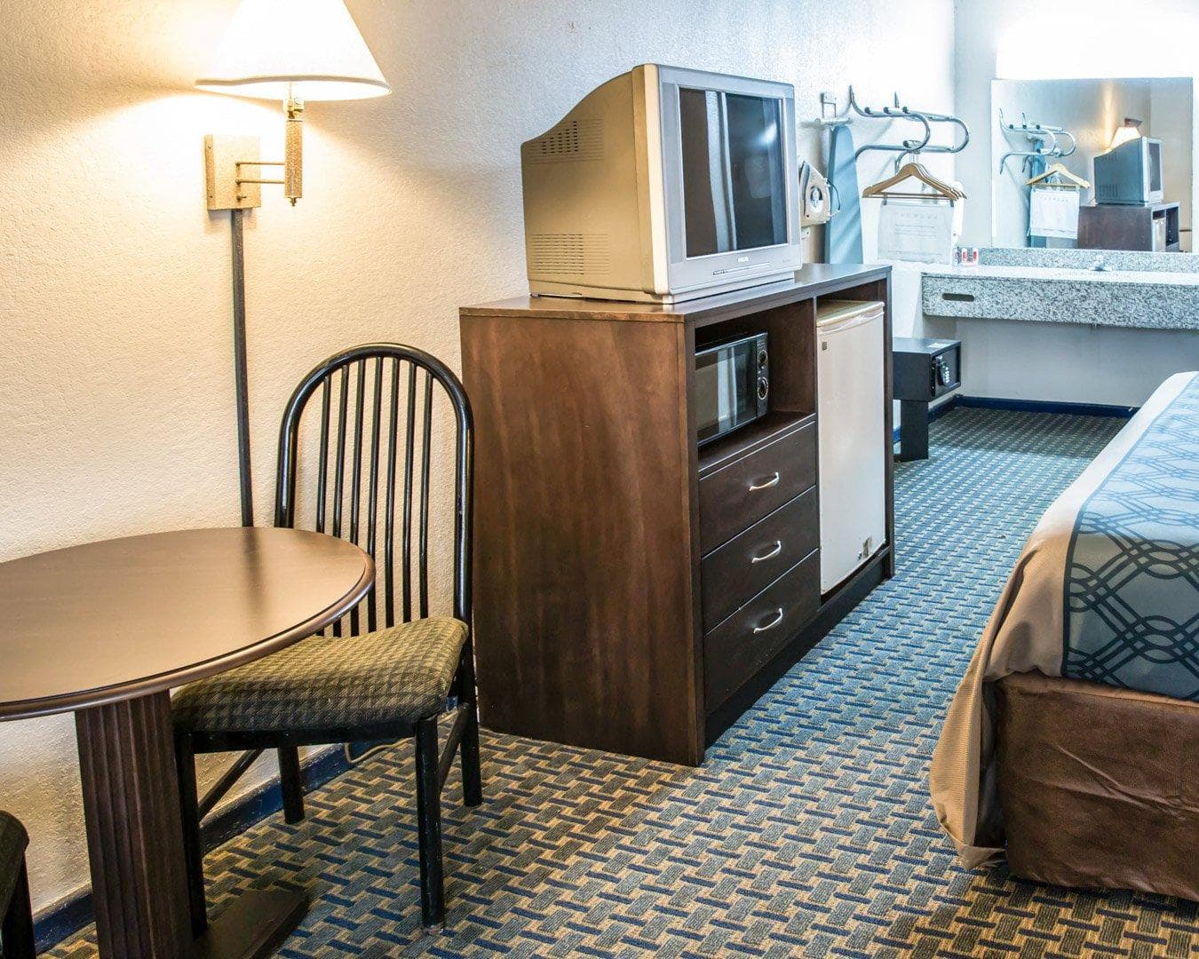 Rodeway Inn & Suites Wilmington North — 19
