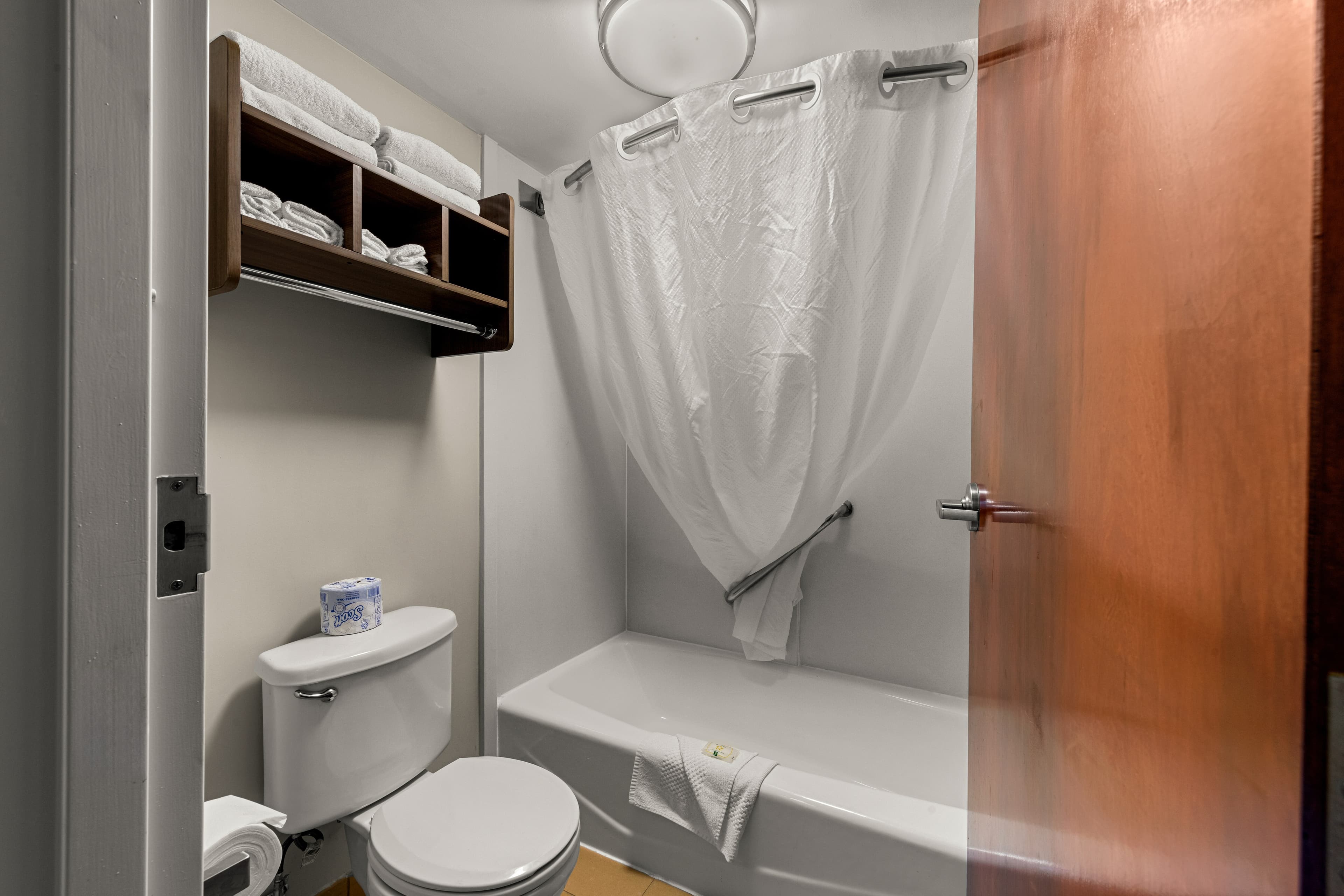 Quality Inn & Suites Matthews - Charlotte — 16
