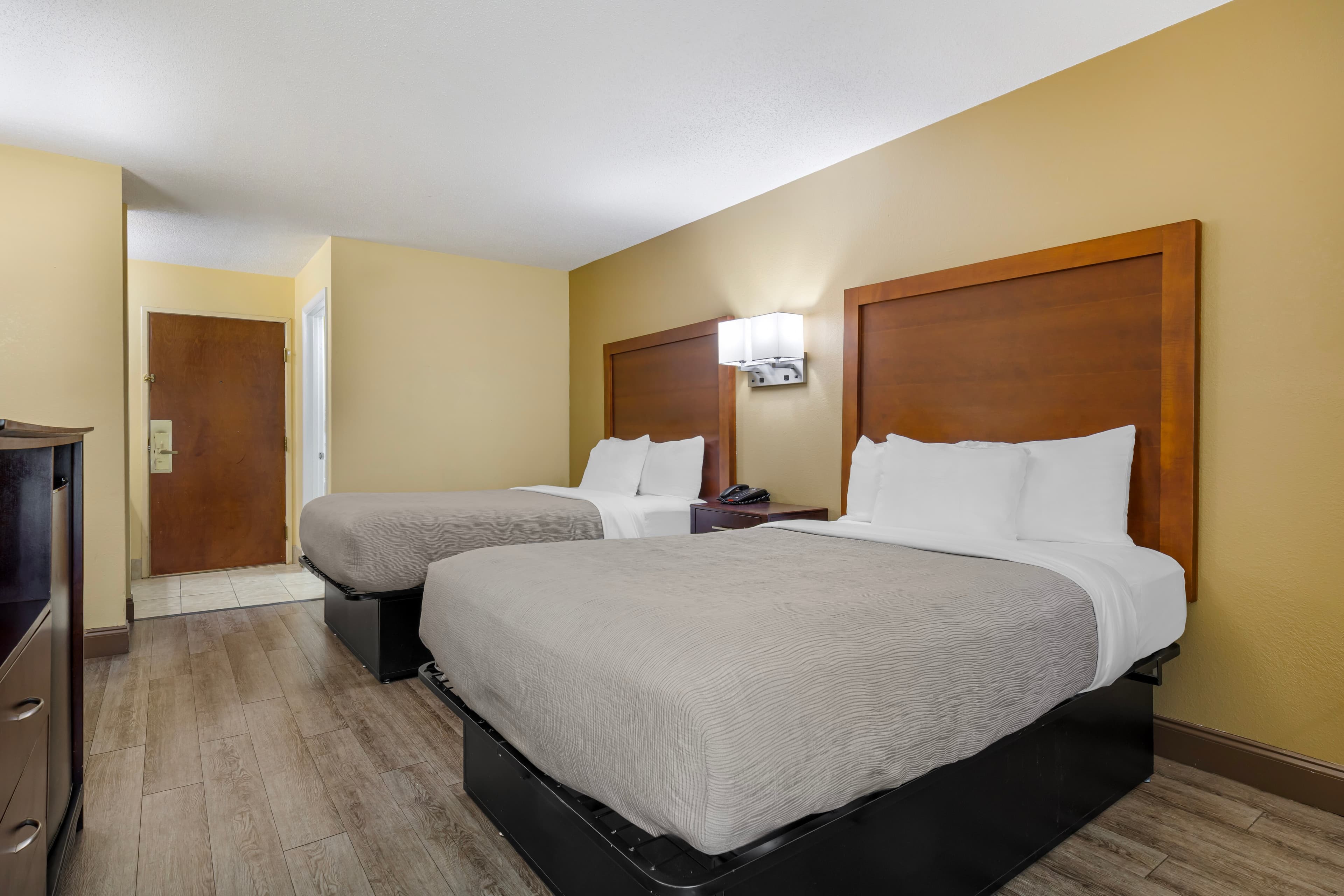 2 Double Beds - Image 1