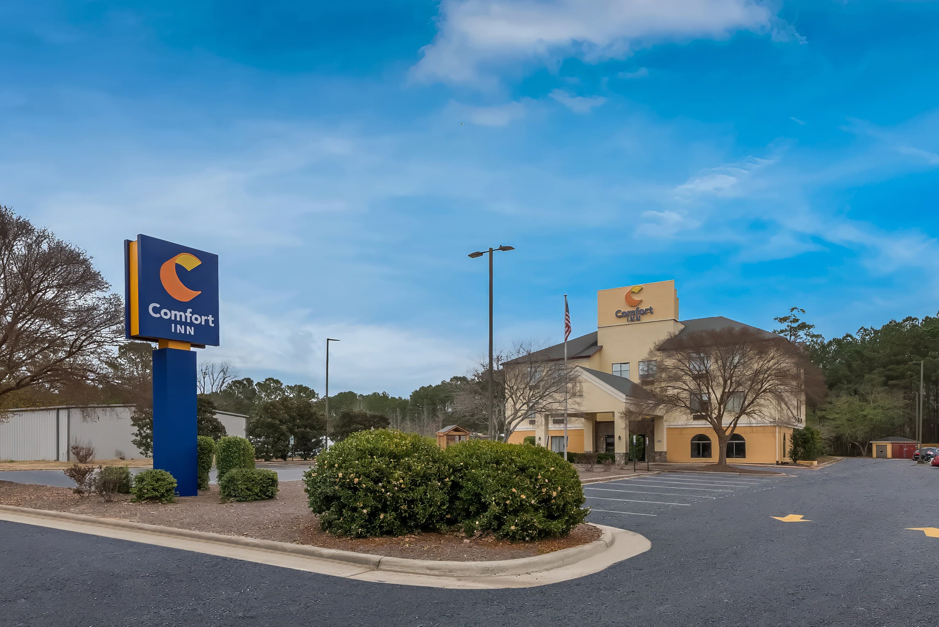 Comfort Inn Fayetteville I-95 - Image 1