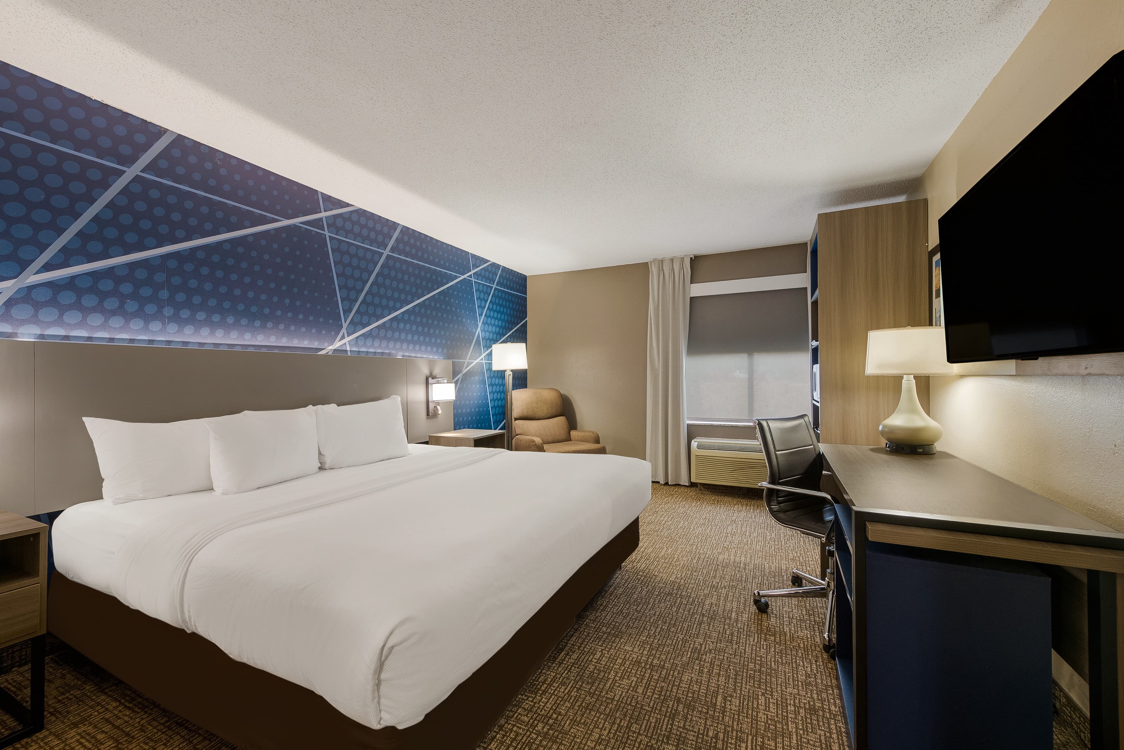 Comfort Inn Fayetteville I-95 - Image 2