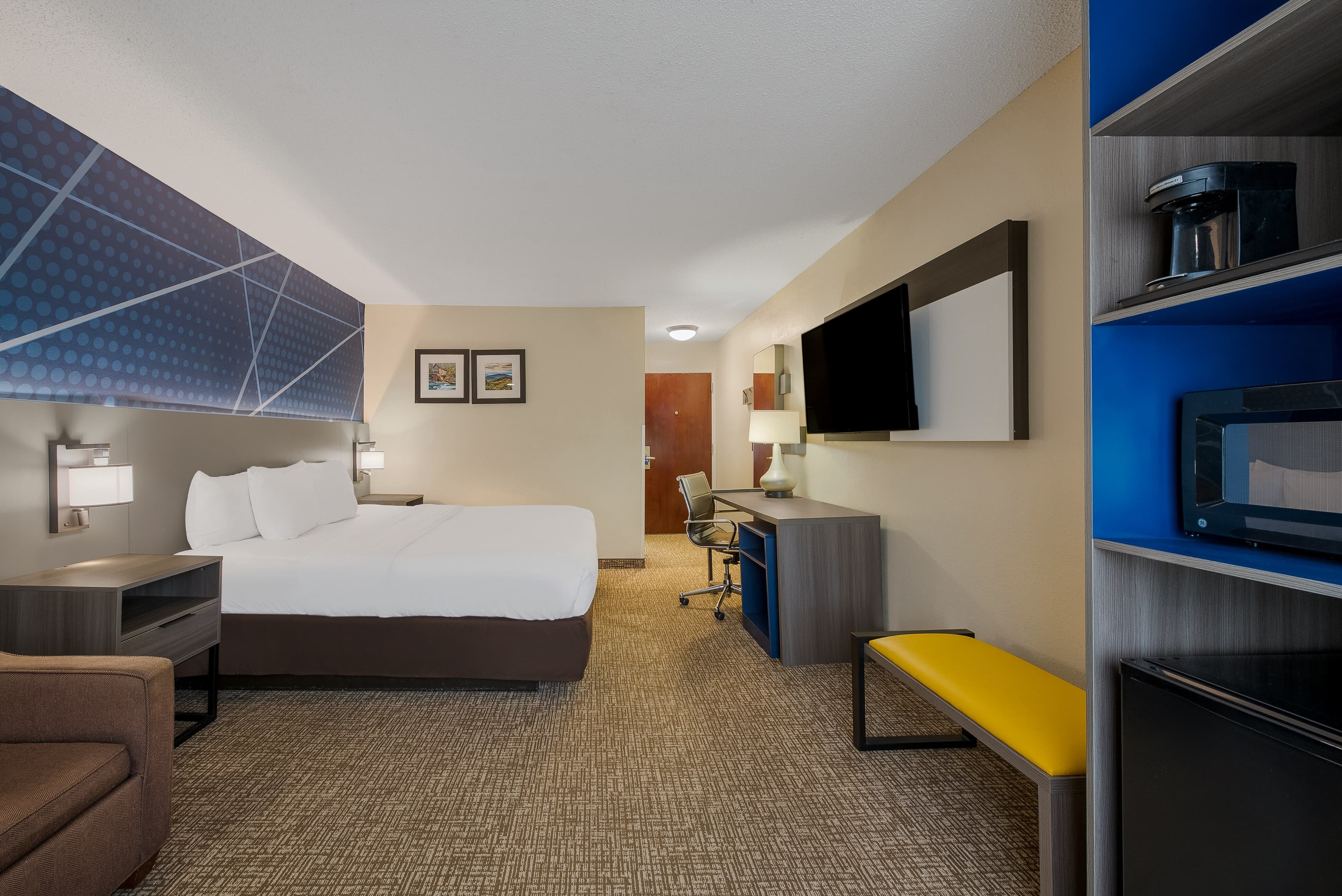 Comfort Inn Fayetteville I-95 — 10