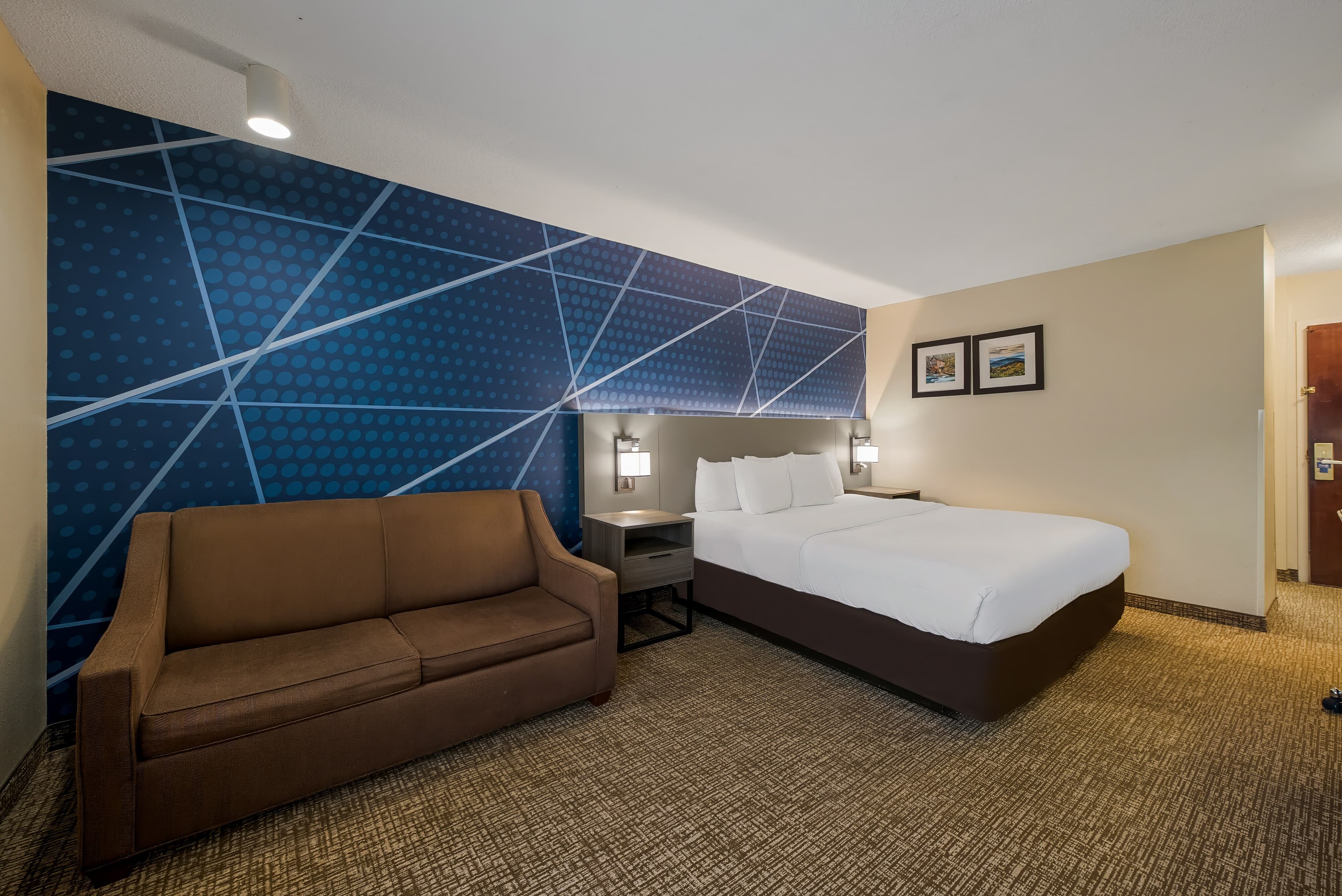 Comfort Inn Fayetteville I-95 — 12