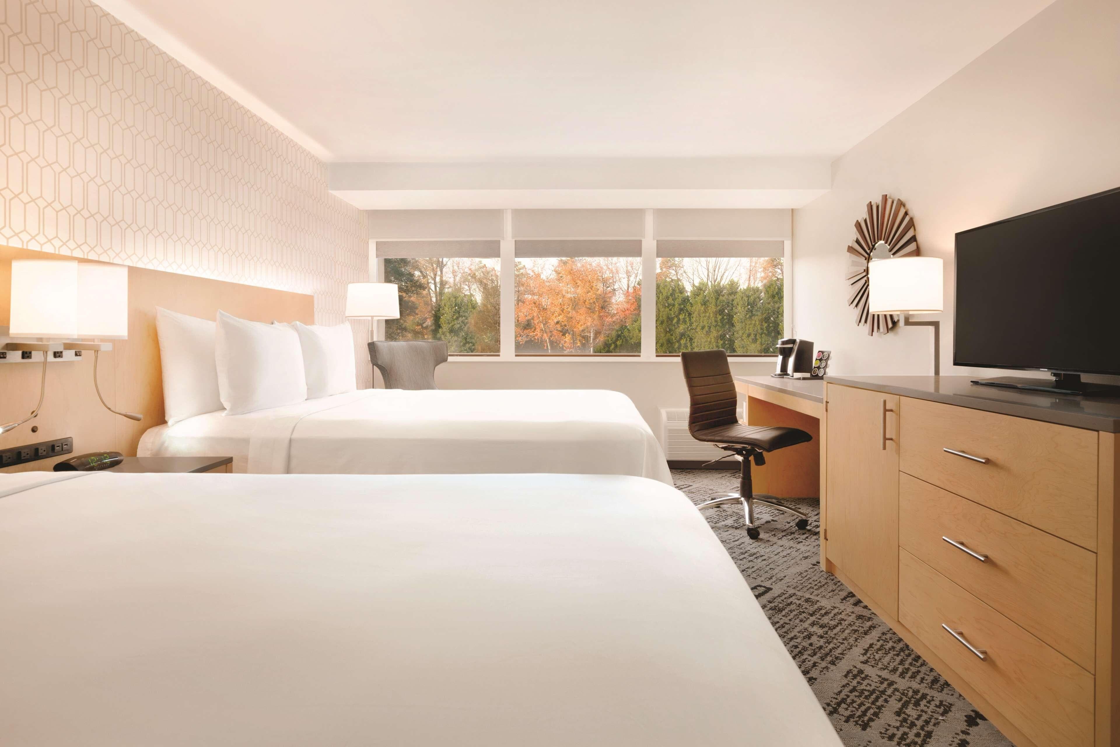 Radisson Hotel Charlotte Airport — 9