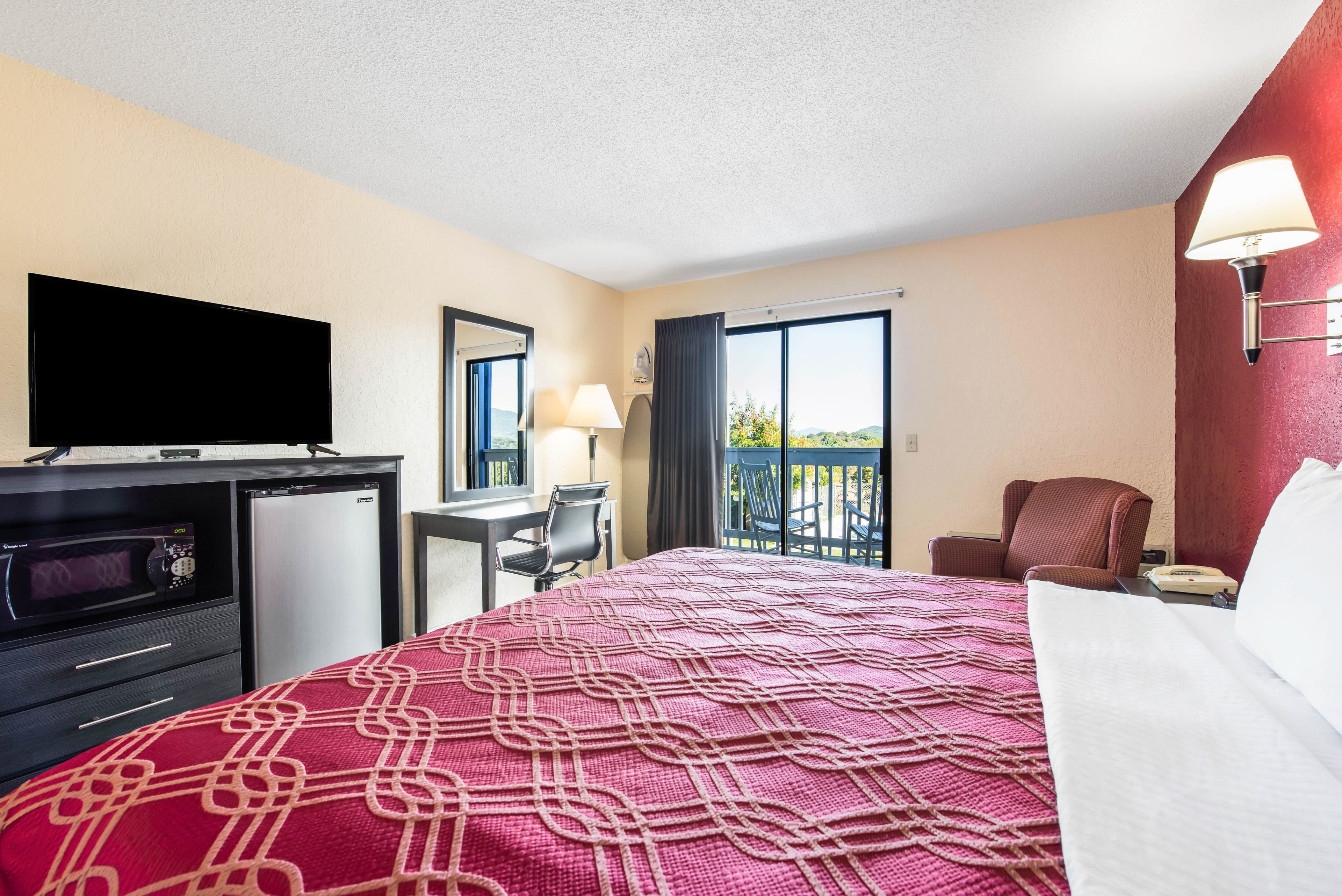 Econo Lodge Waynesville - Image 5