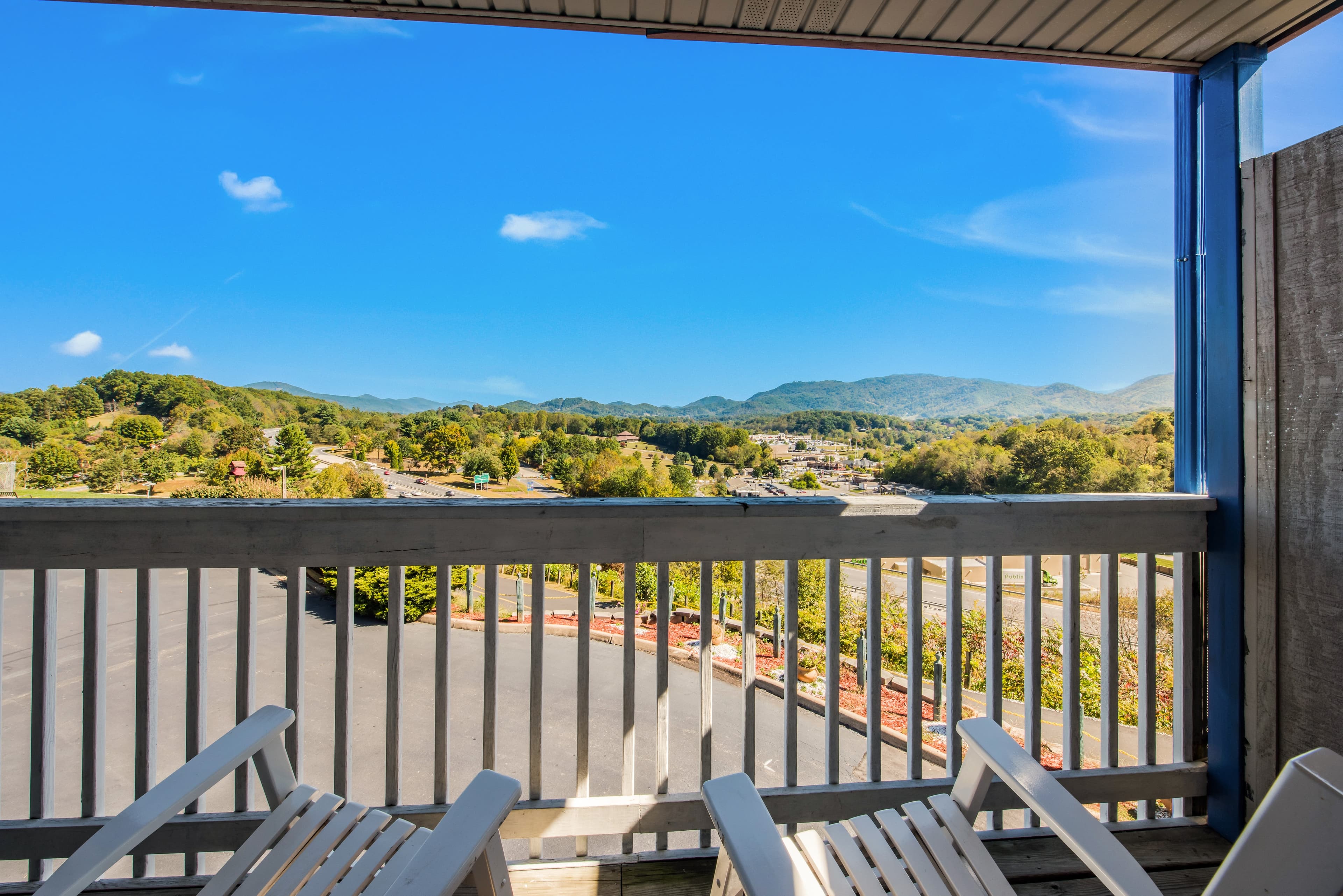 Econo Lodge Waynesville — 14
