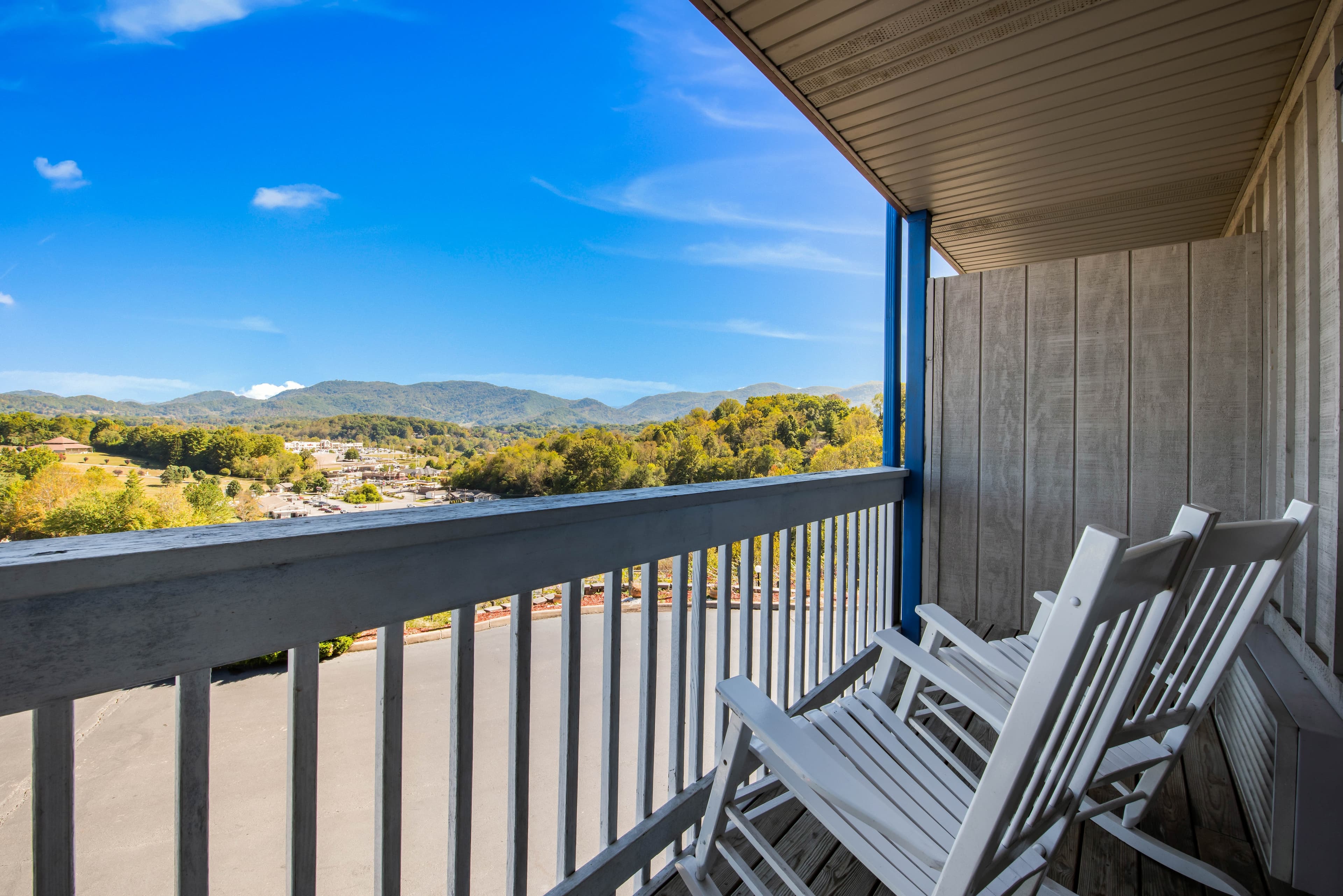Econo Lodge Waynesville — 19