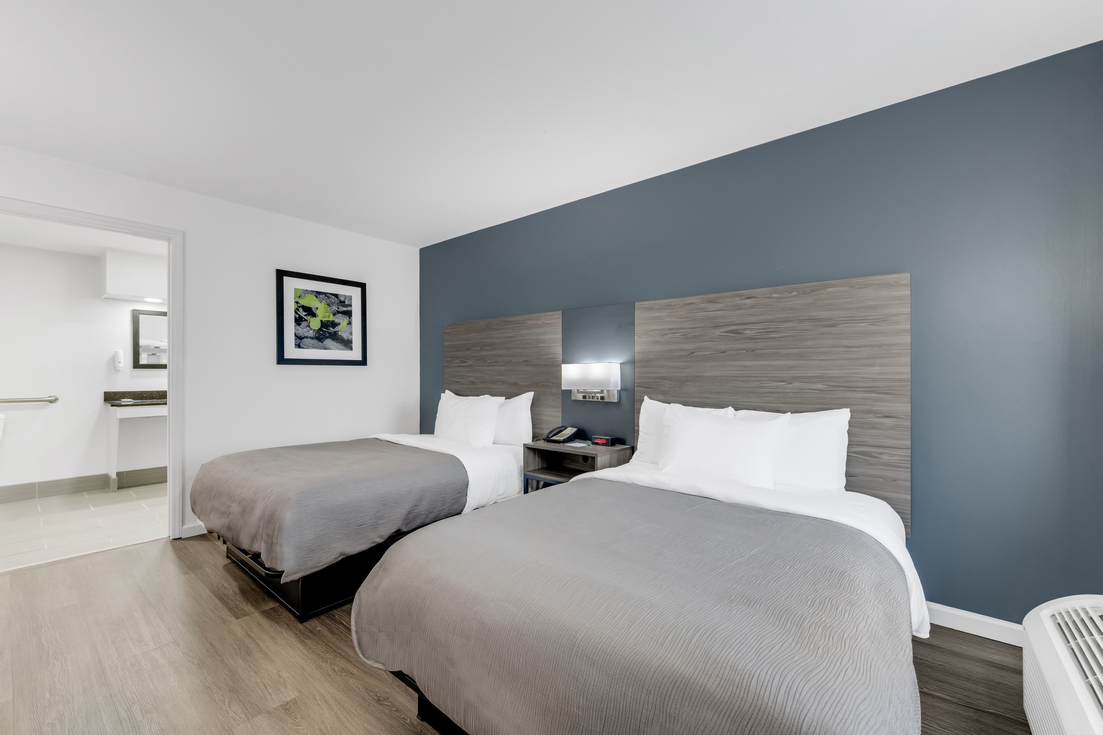 Quality Inn Laurinburg - Image 2