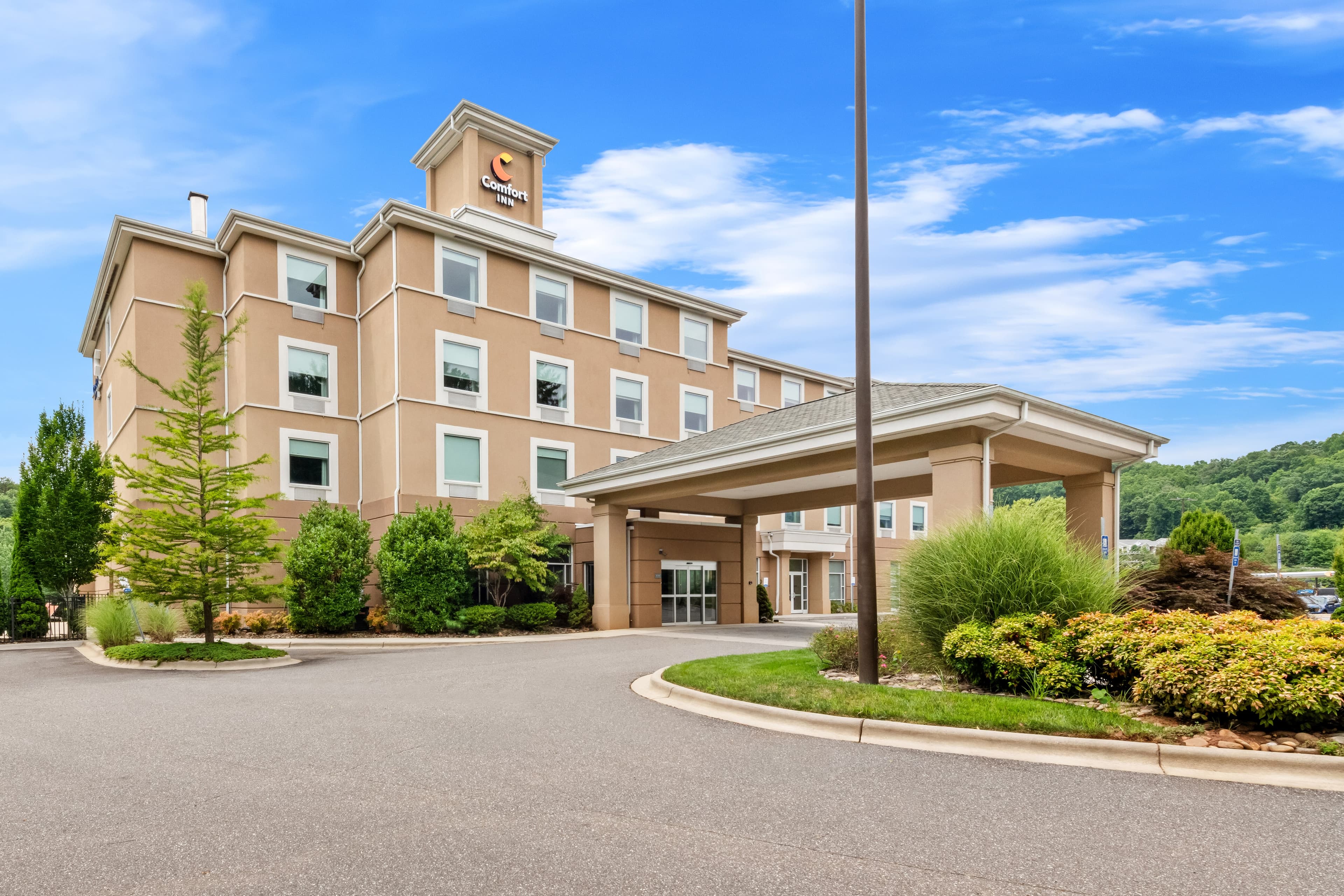 Comfort Inn Sylva - Cullowhee - Image 1