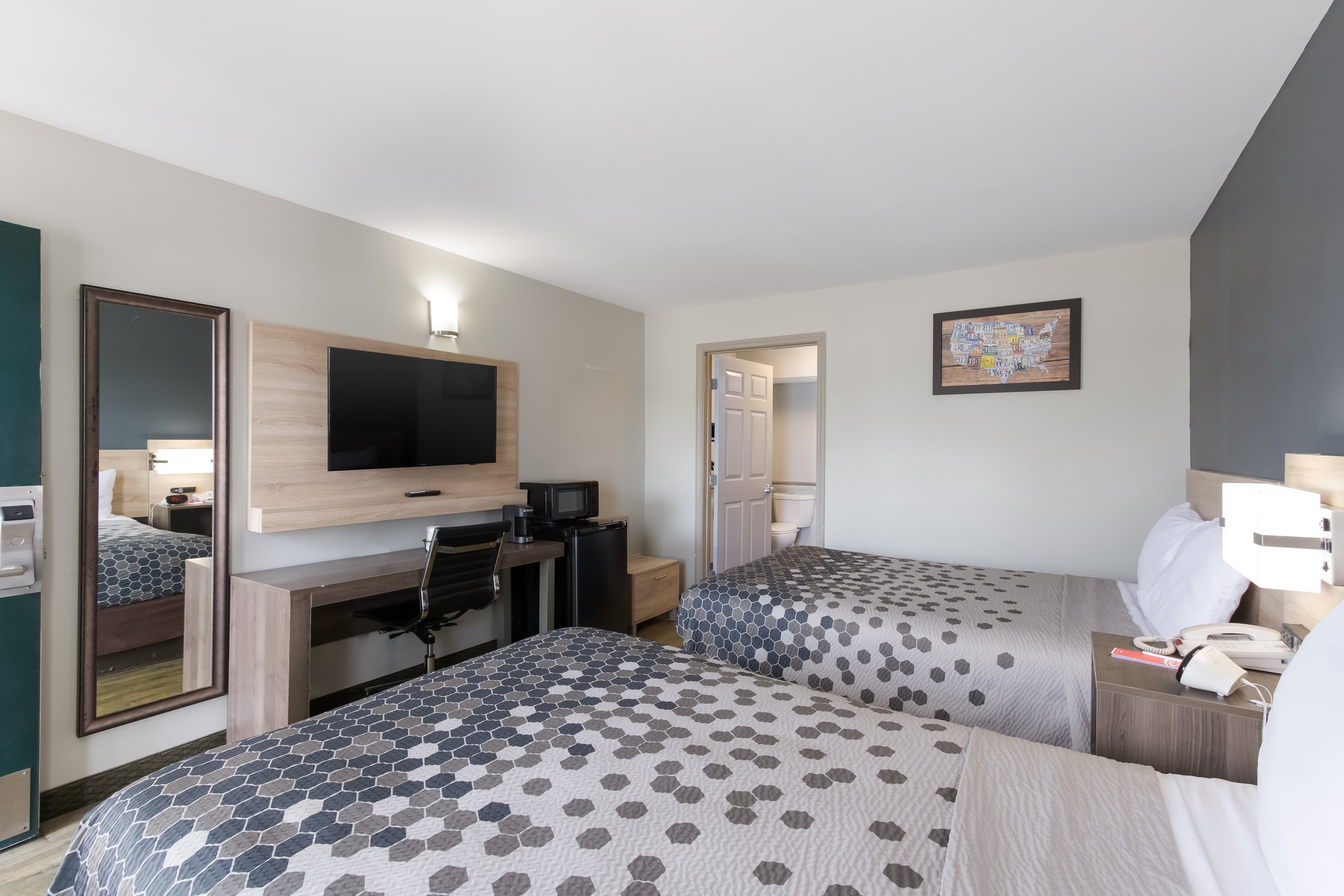 Econo Lodge Greenville near University — 7