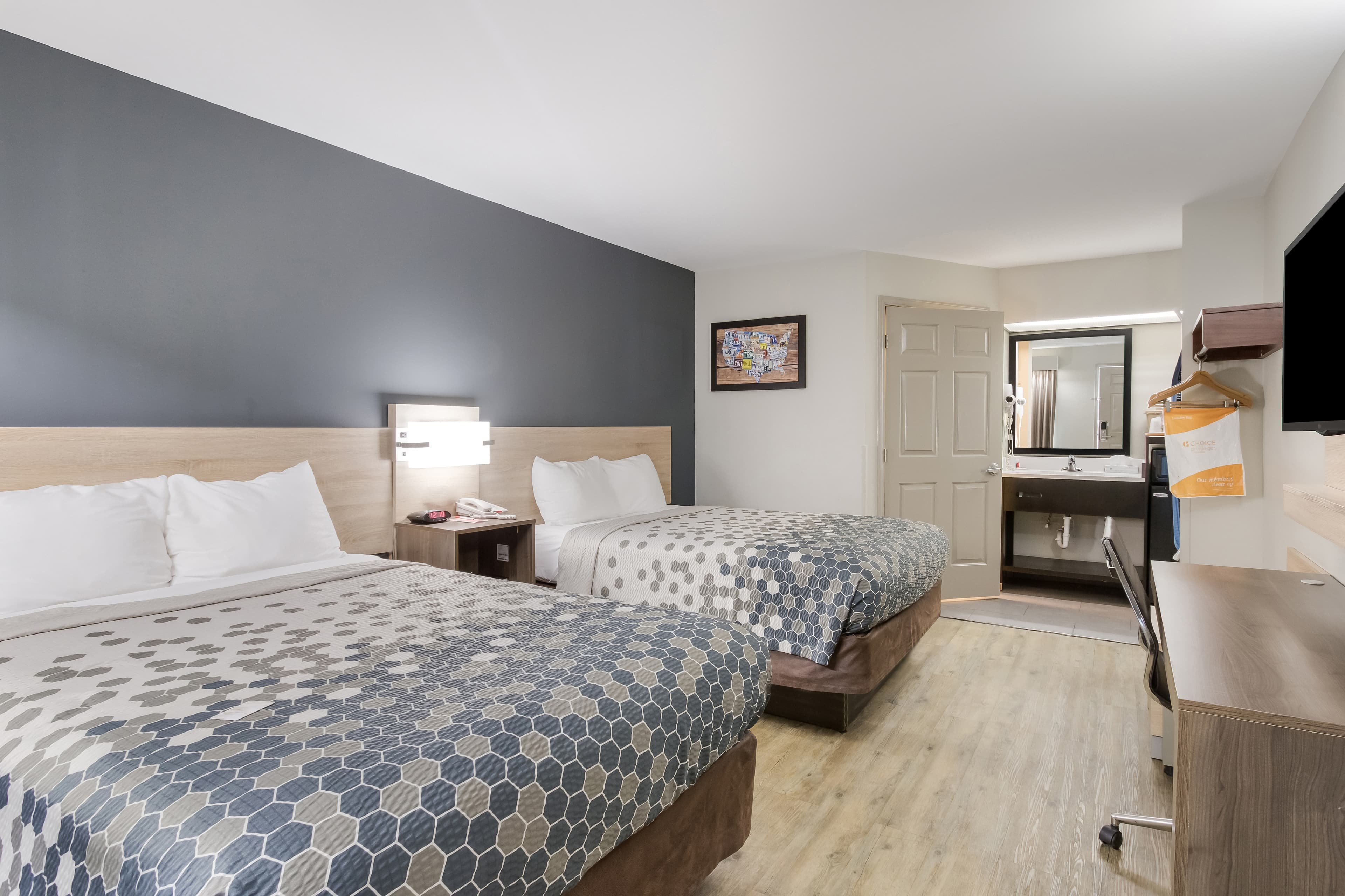 Econo Lodge Greenville near University — 18