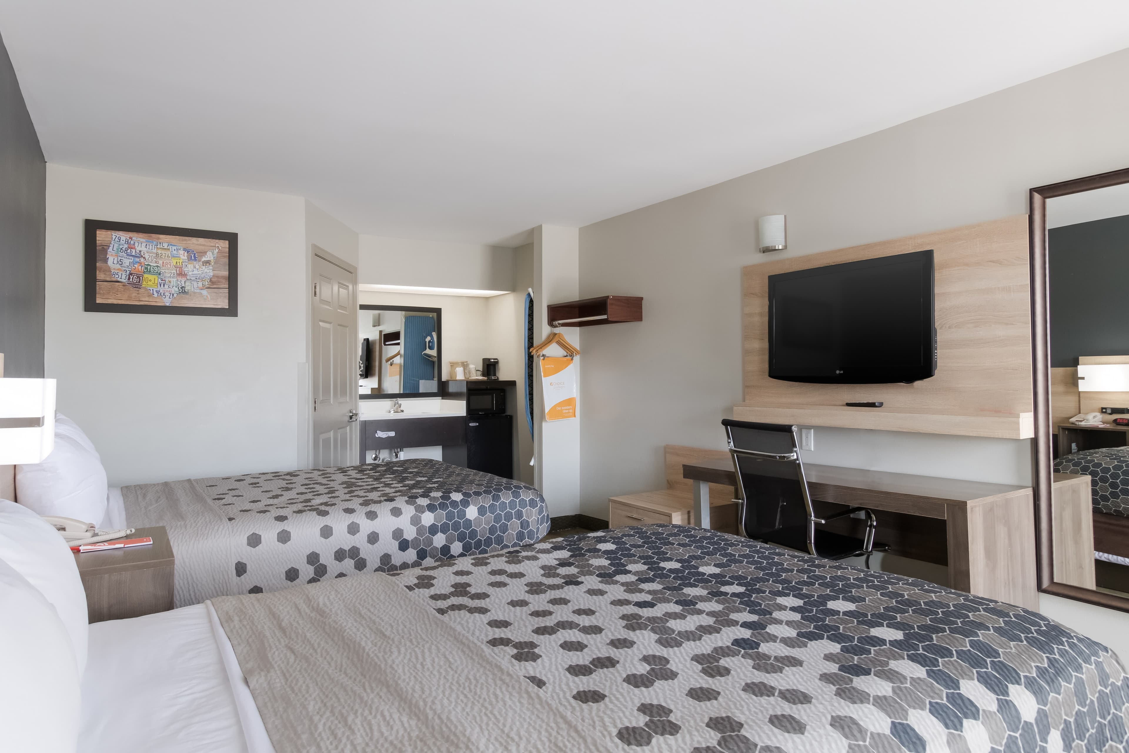 Econo Lodge Greenville near University - Image 4
