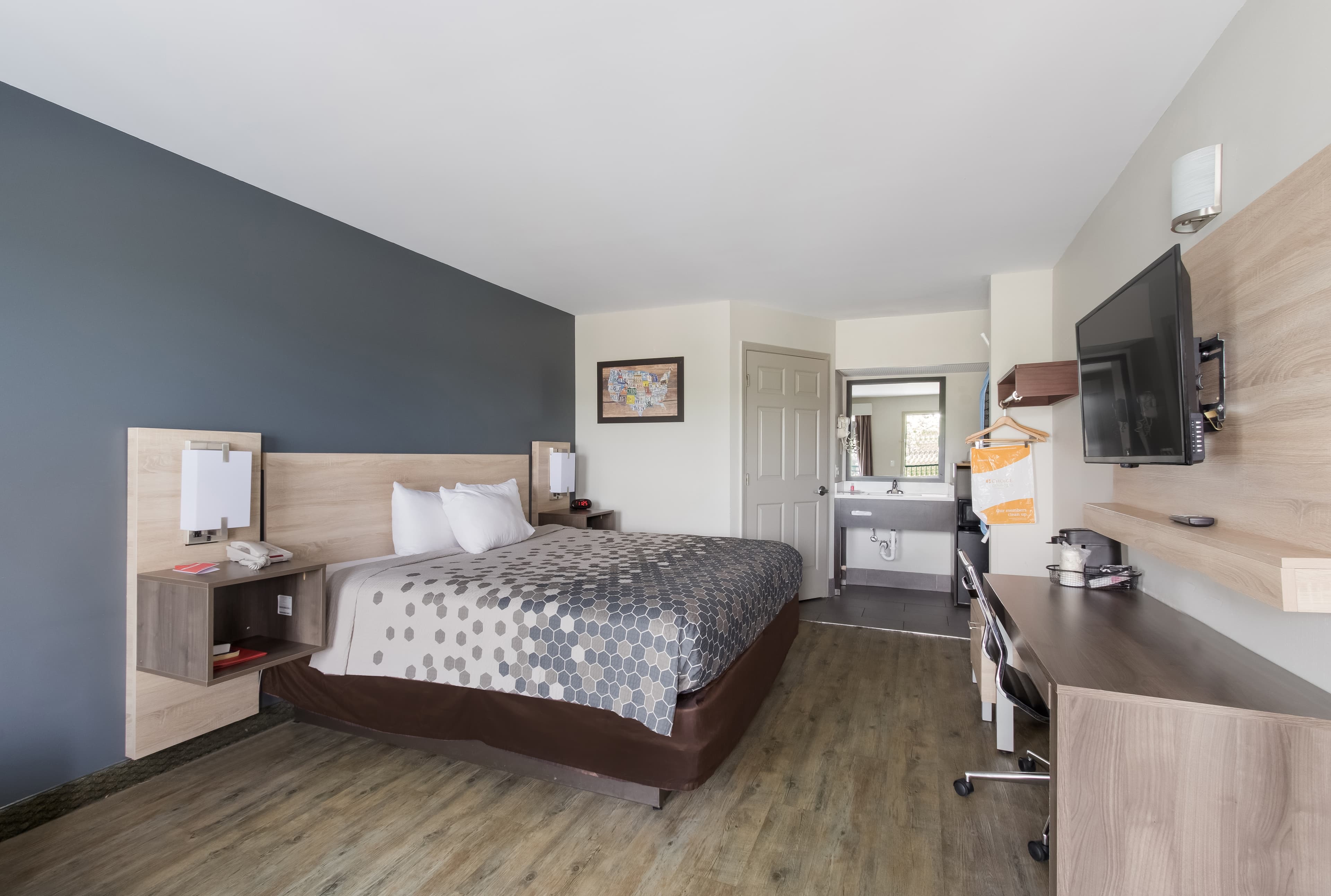 Econo Lodge Greenville near University — 10
