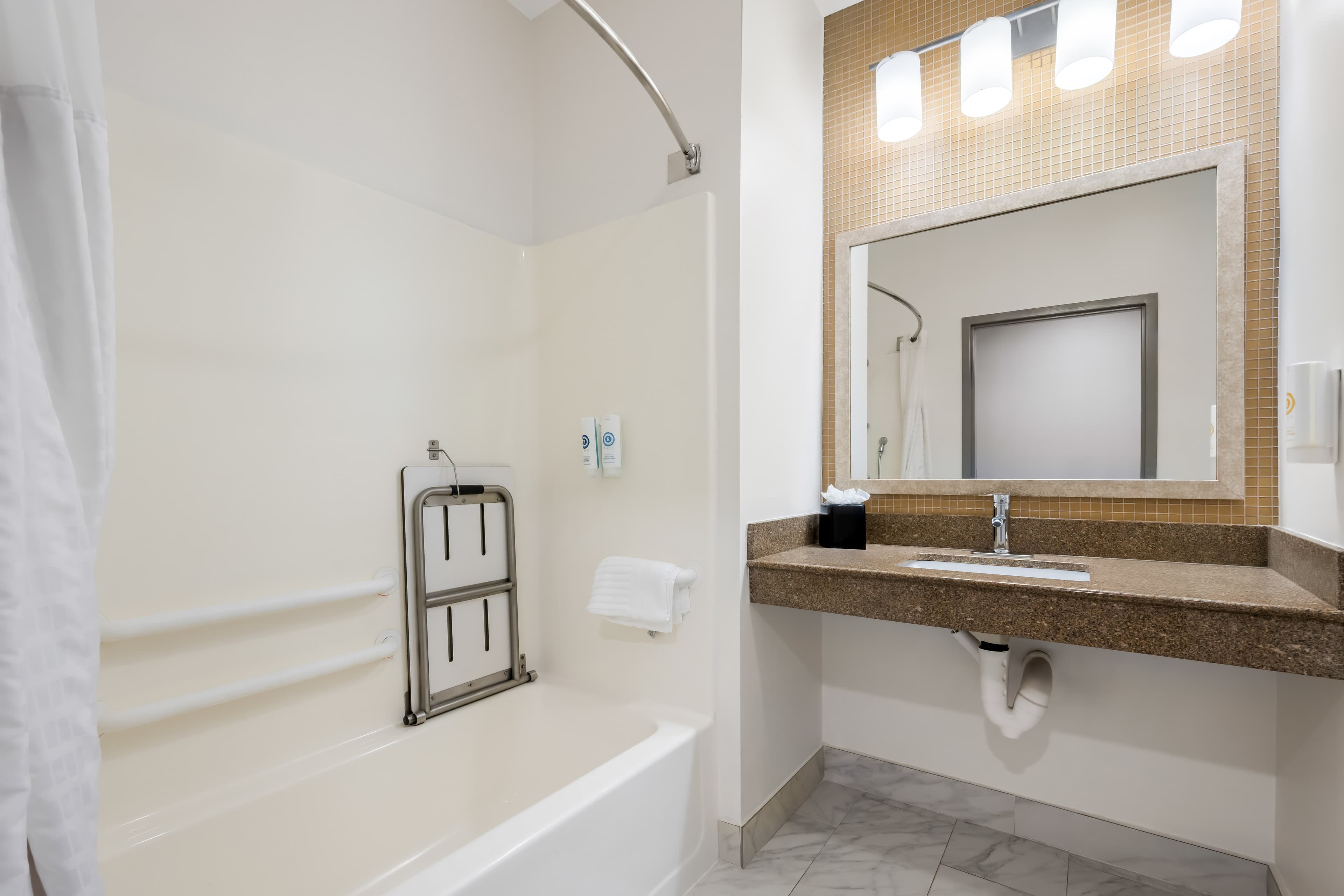 Comfort Suites New Bern near Cherry Point — 7