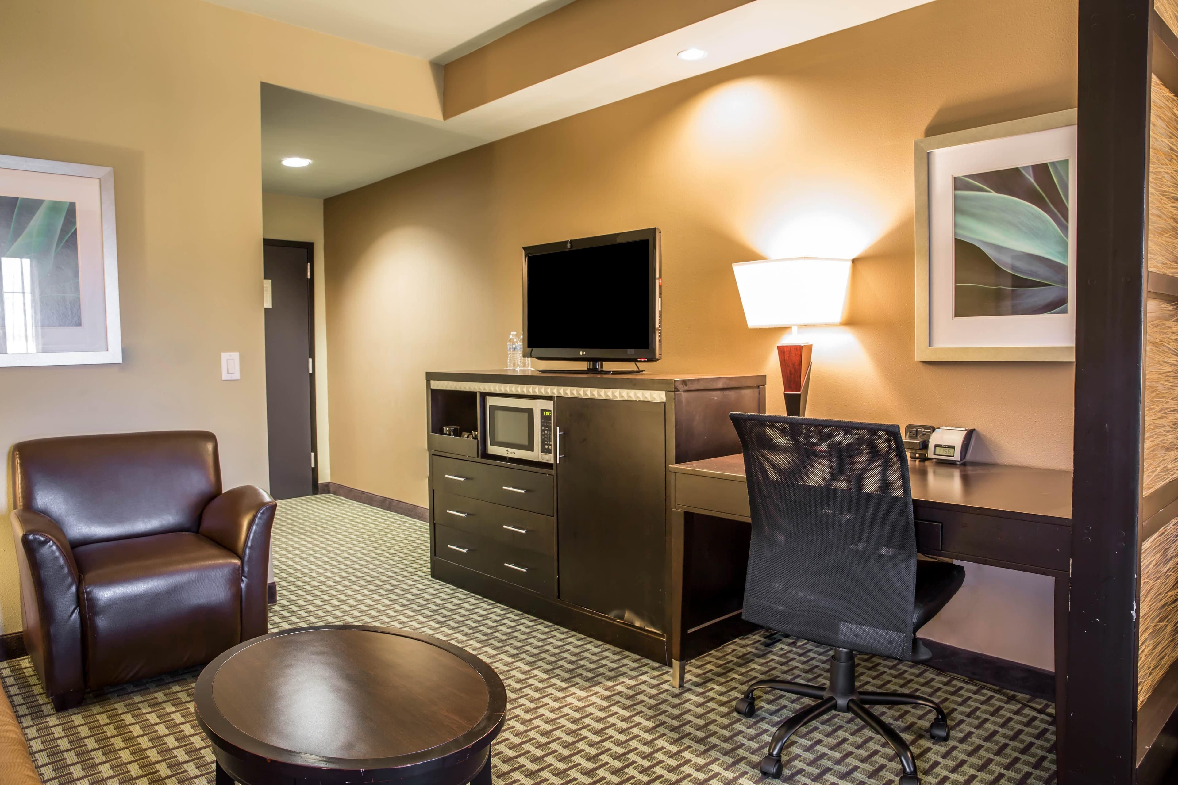 Comfort Suites New Bern near Cherry Point — 17