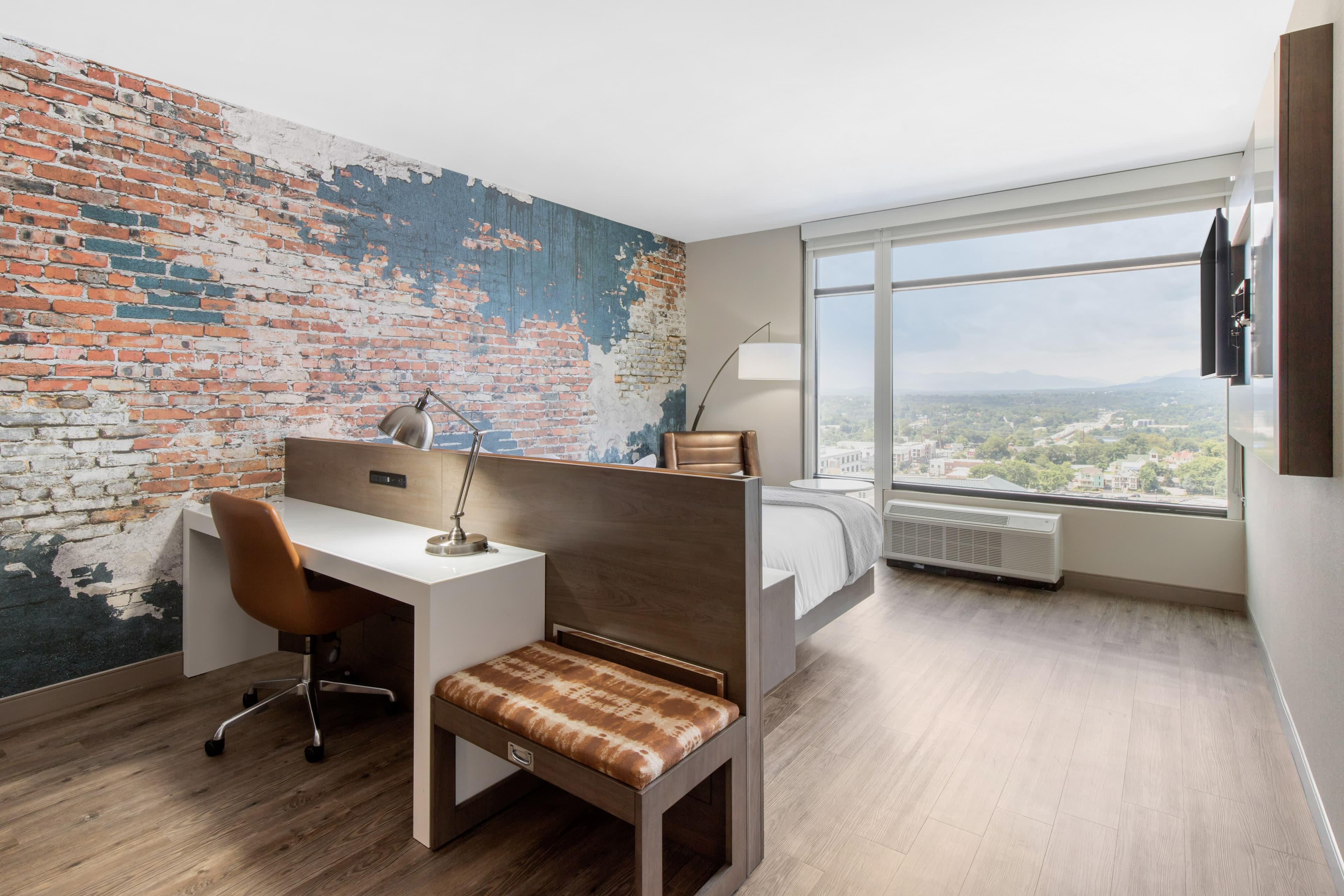 Cambria Hotel Downtown Asheville — 18