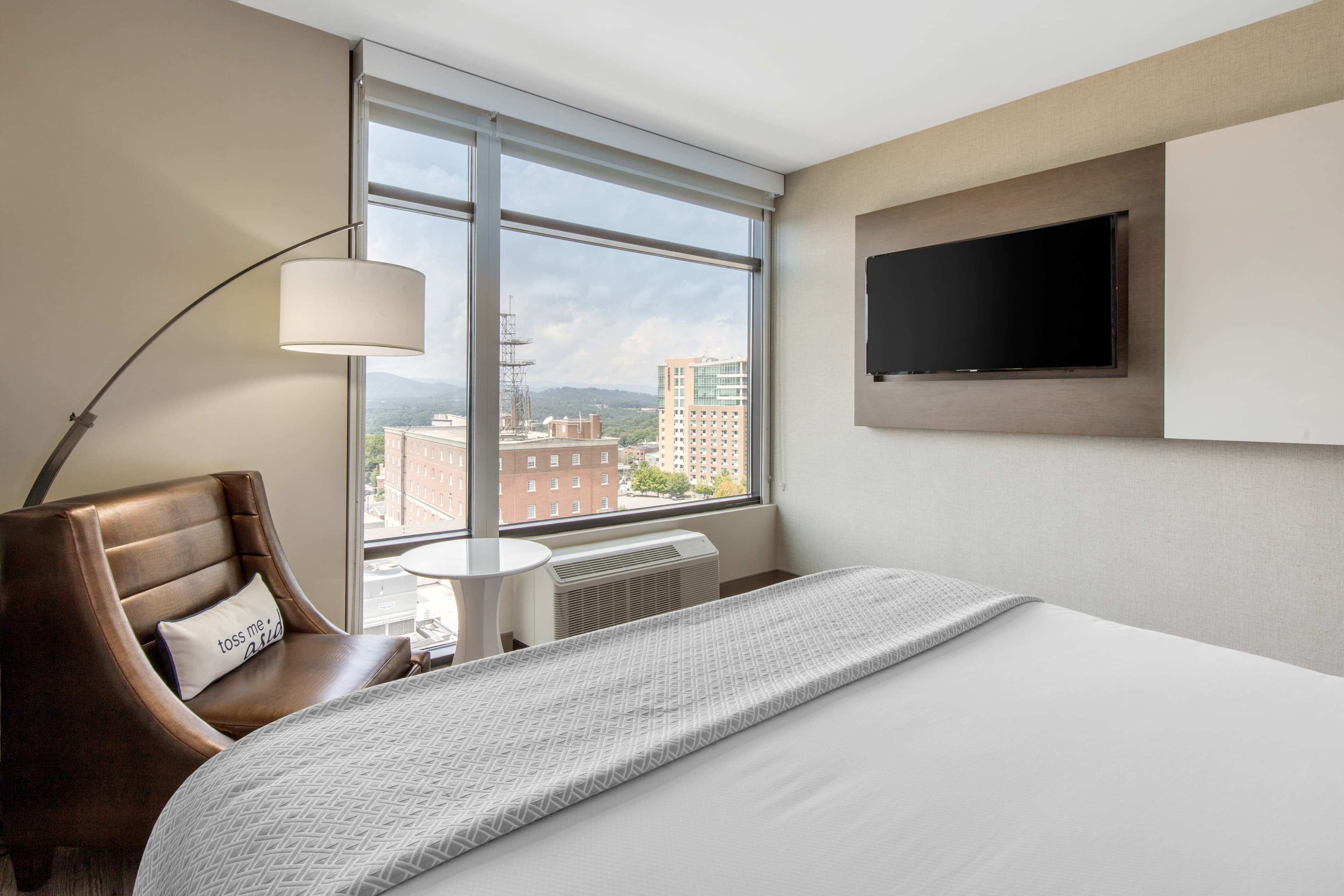 Cambria Hotel Downtown Asheville — 20