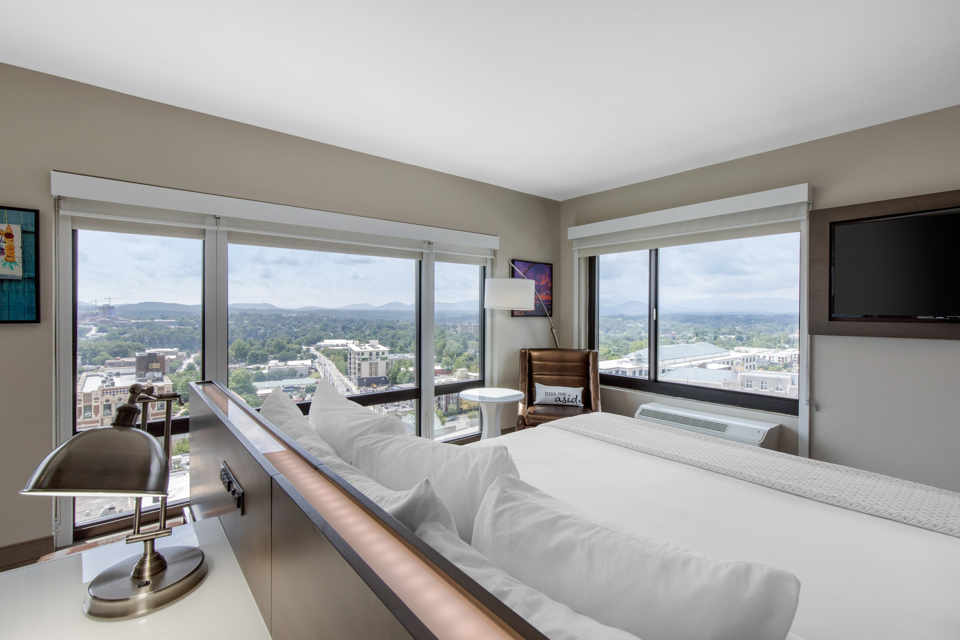 Cambria Hotel Downtown Asheville — 31