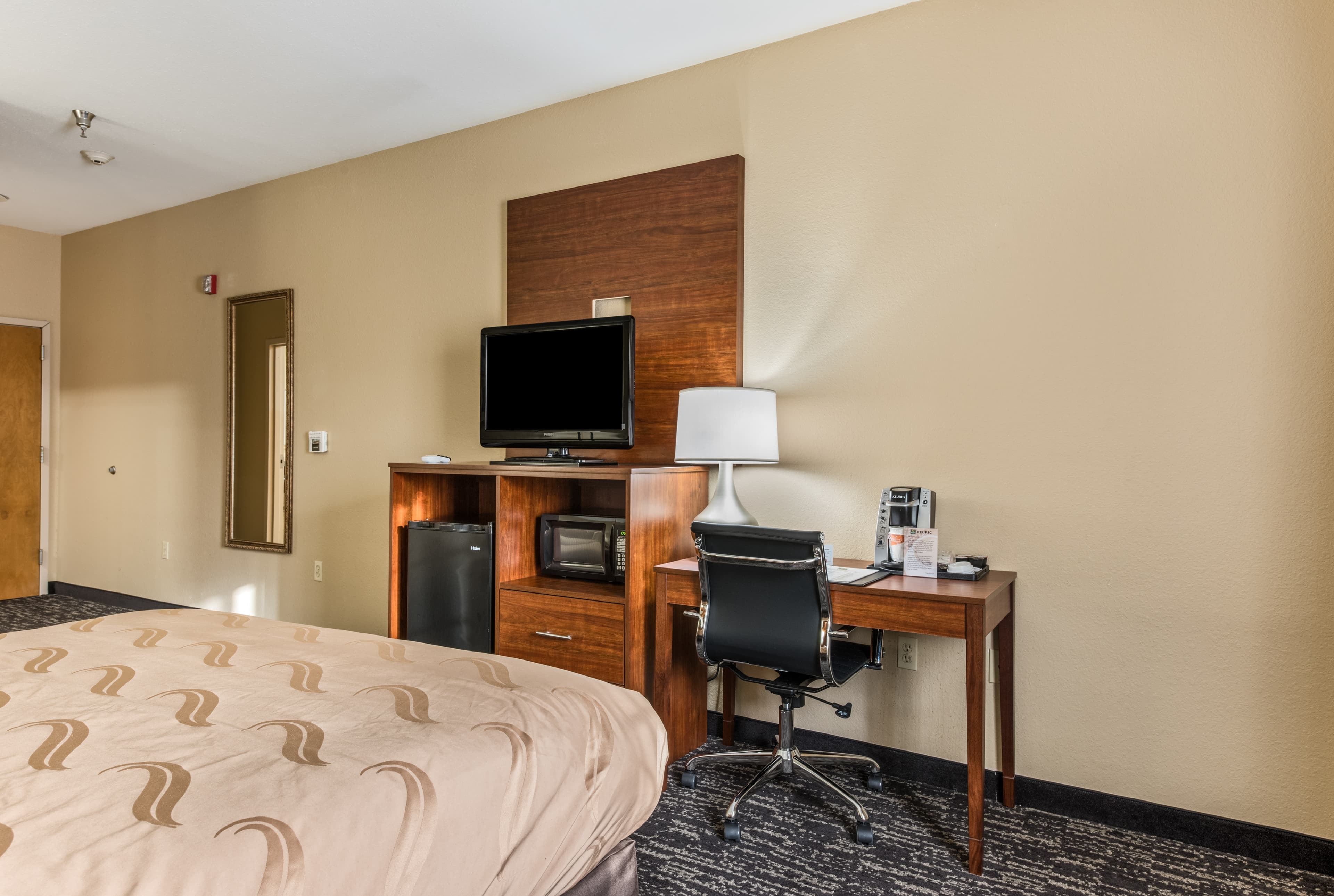Quality Inn & Suites Hendersonville - Flat Rock — 14