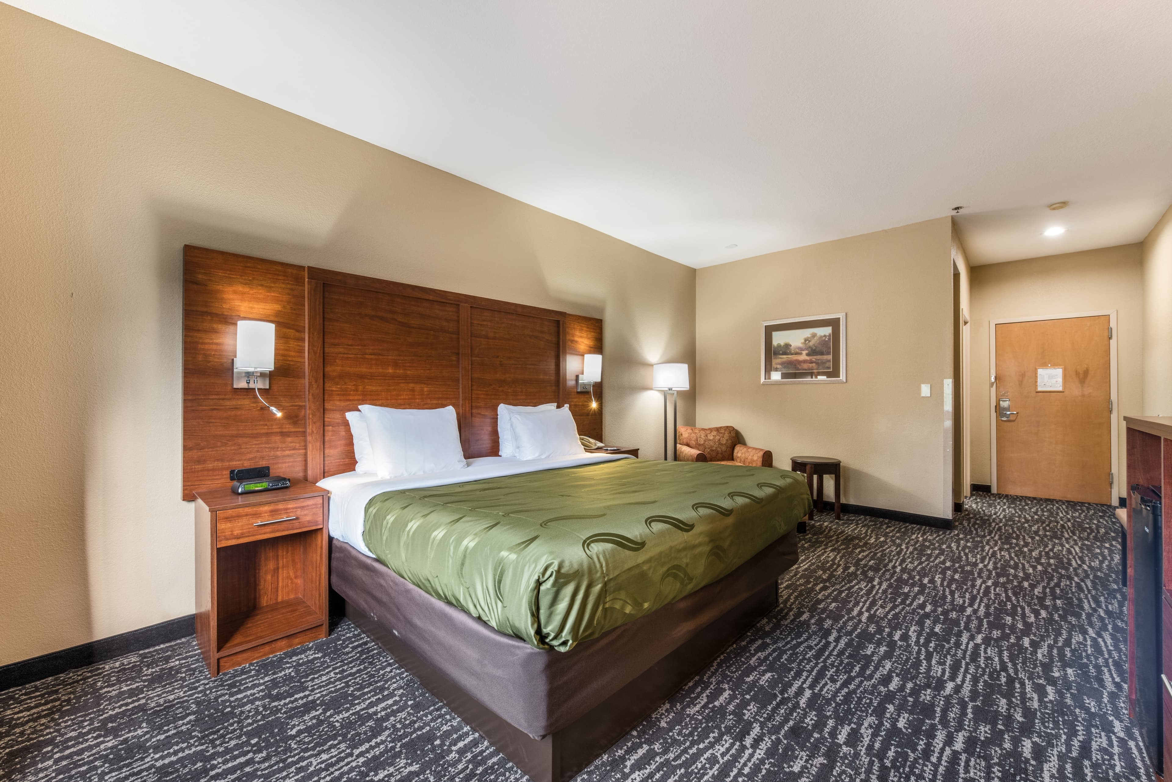 Quality Inn & Suites Hendersonville - Flat Rock — 23
