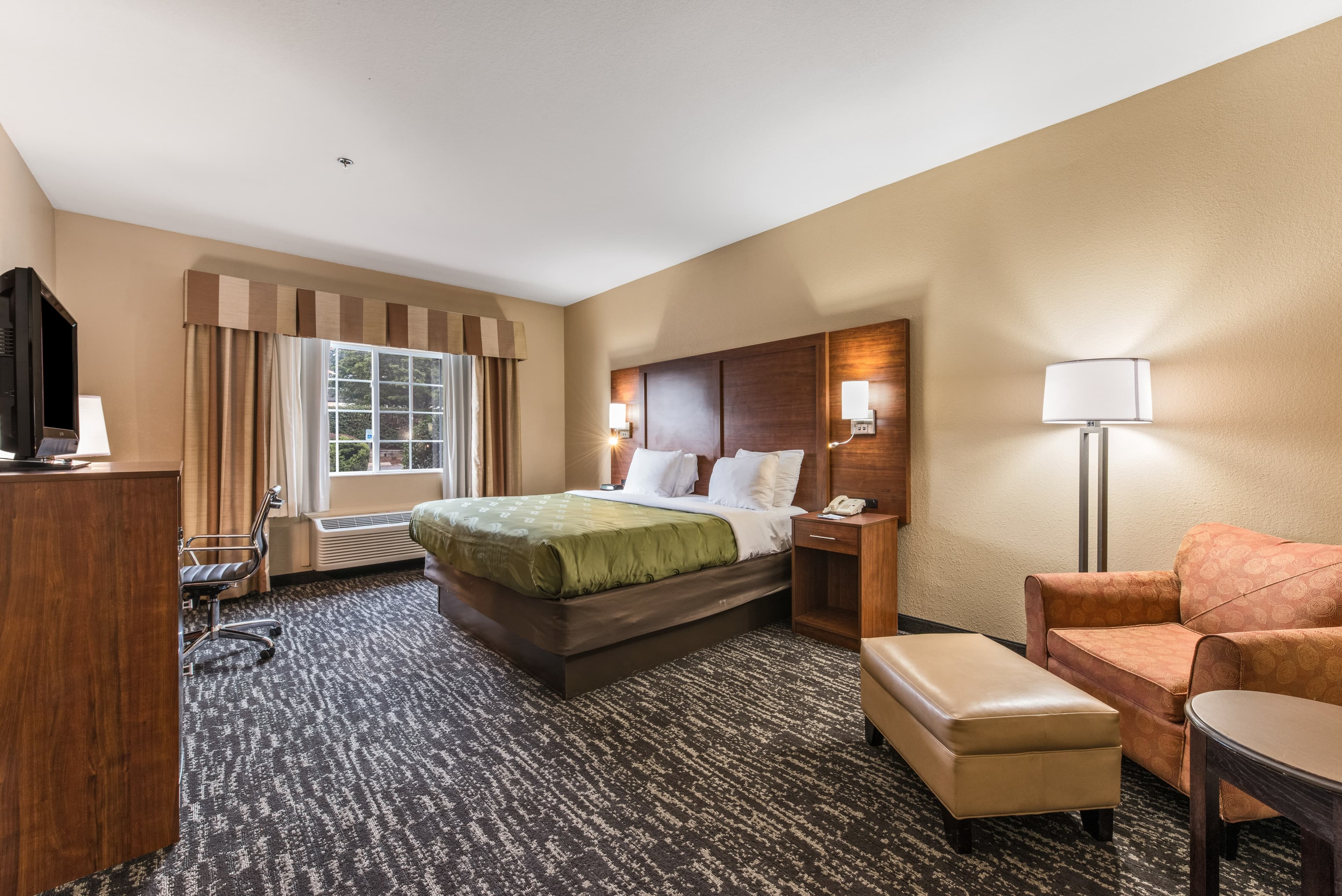 Quality Inn & Suites Hendersonville - Flat Rock — 24