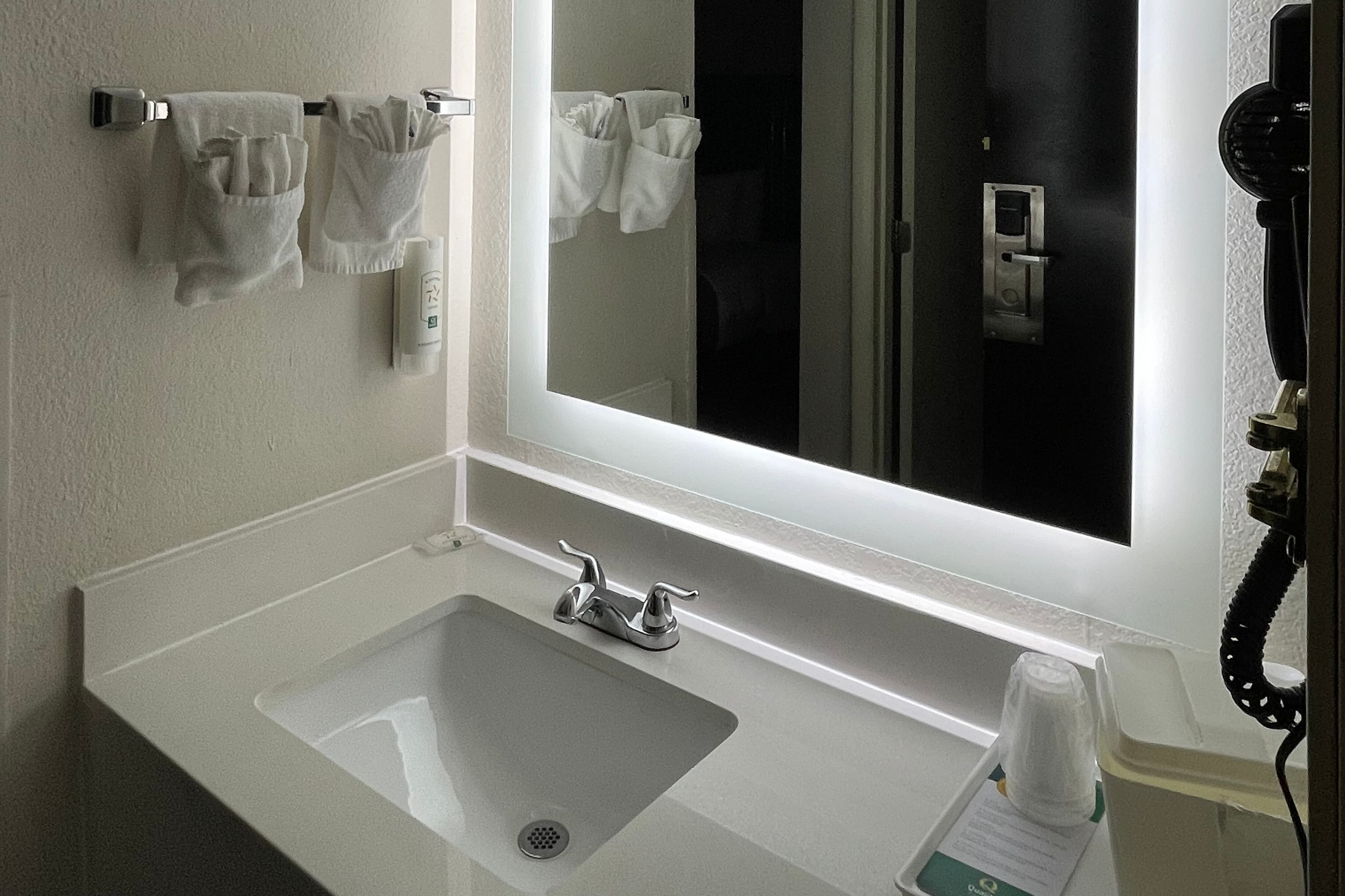 Quality Inn & Suites Clemmons I-40 - Image 3