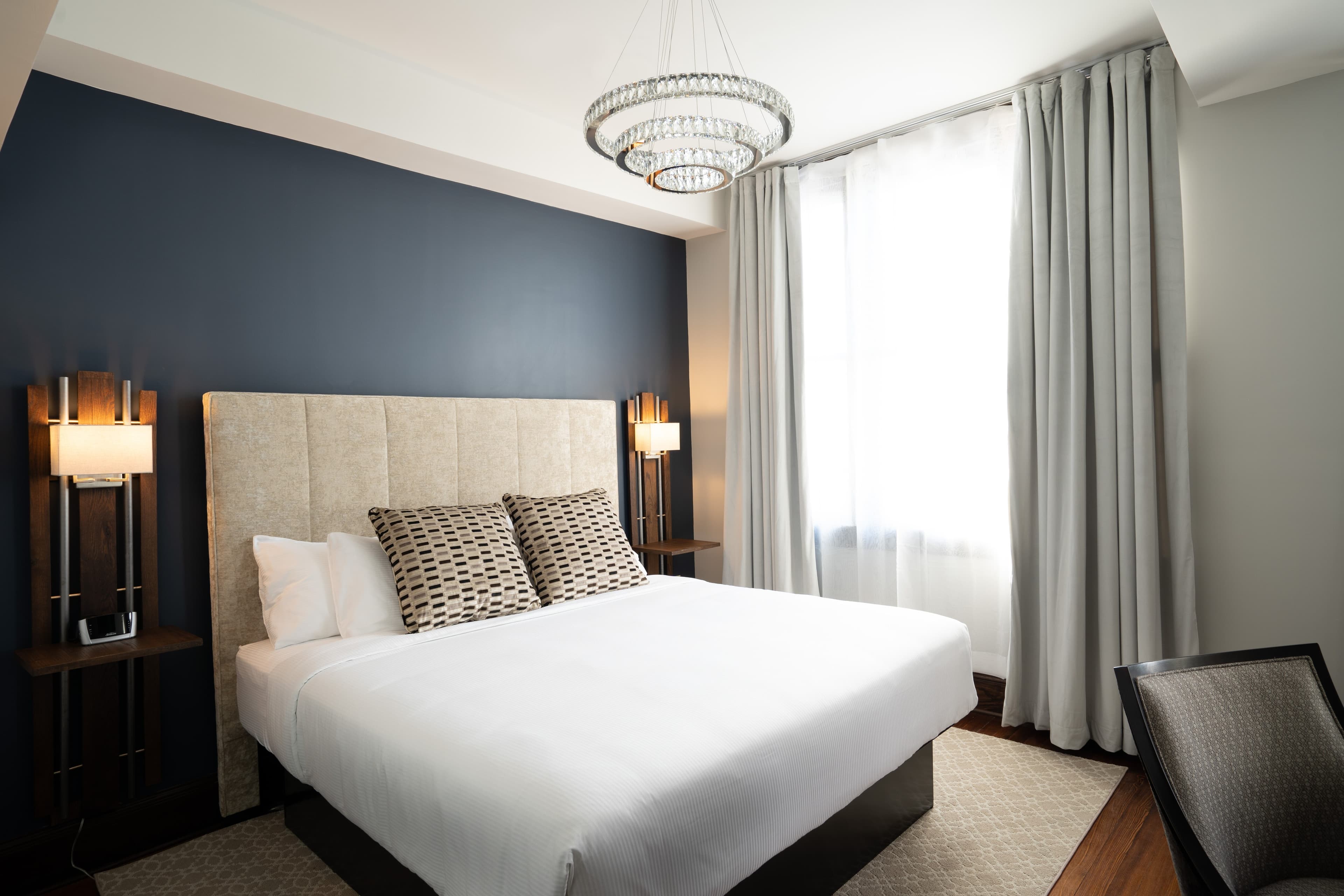 The Esquire Hotel Downtown Gastonia, an Ascend Collection Hotel - Image 2