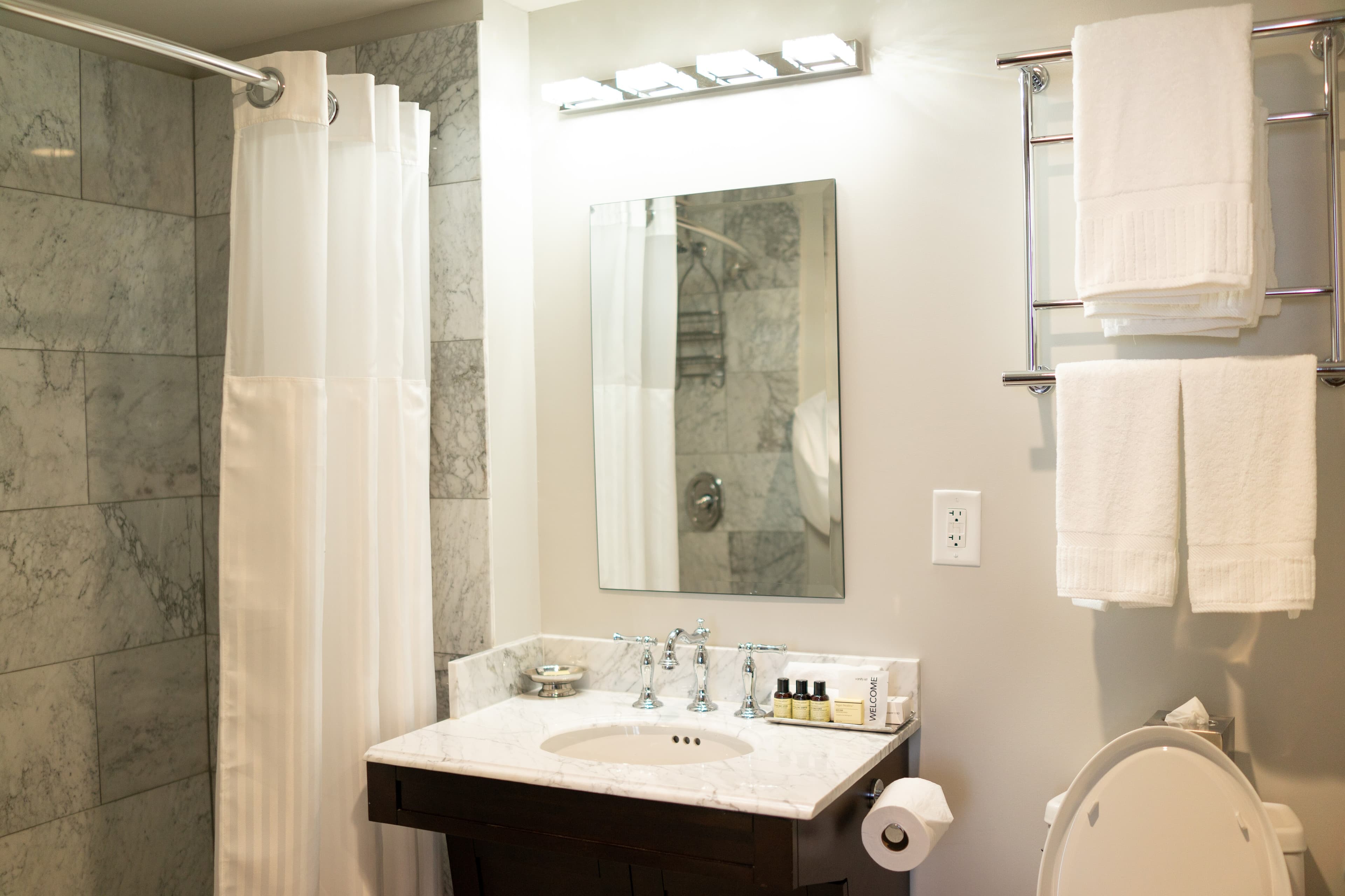 The Esquire Hotel Downtown Gastonia, an Ascend Collection Hotel — 13