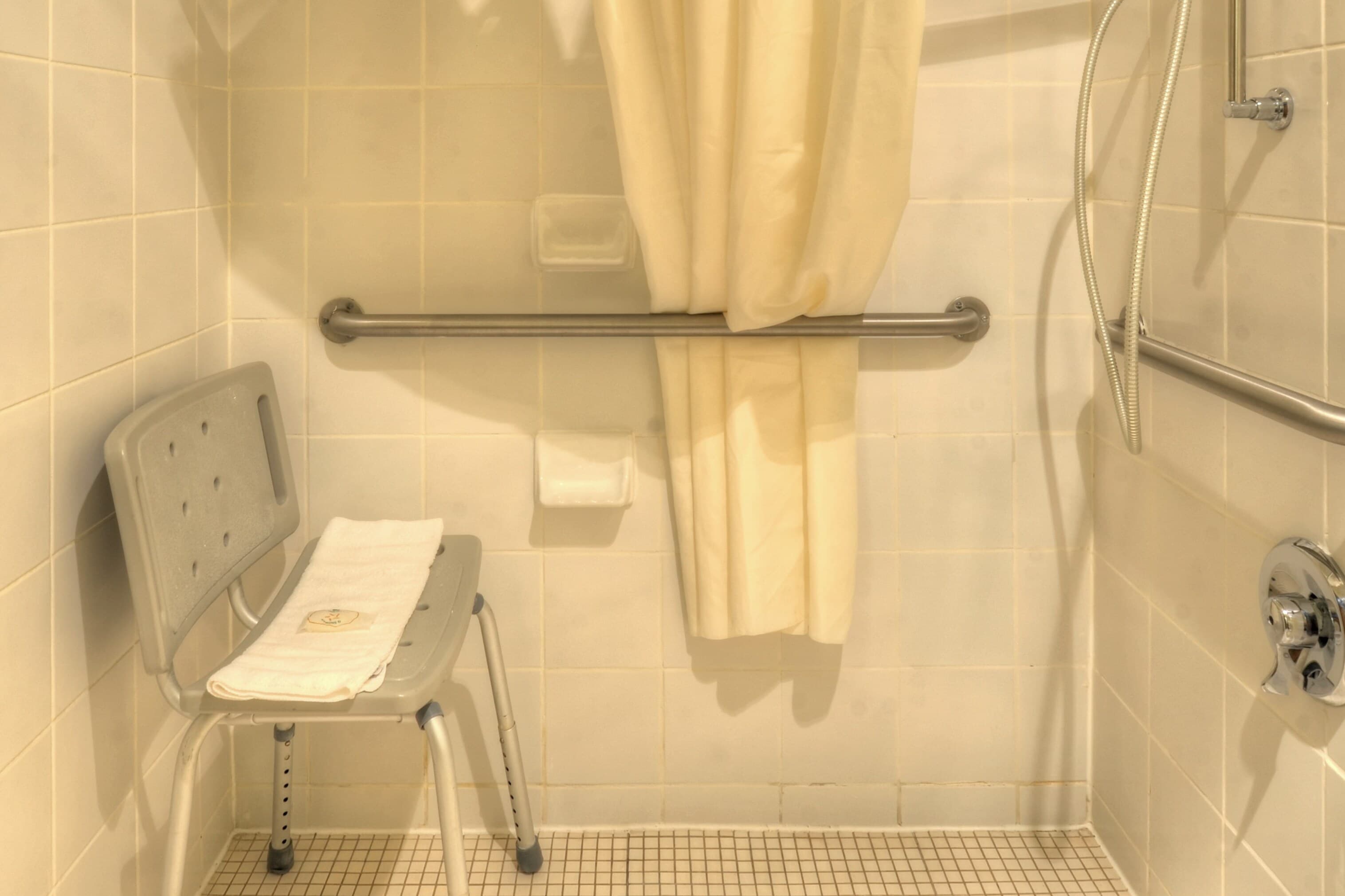 Quality Inn Cherokee Riverside - Image 5