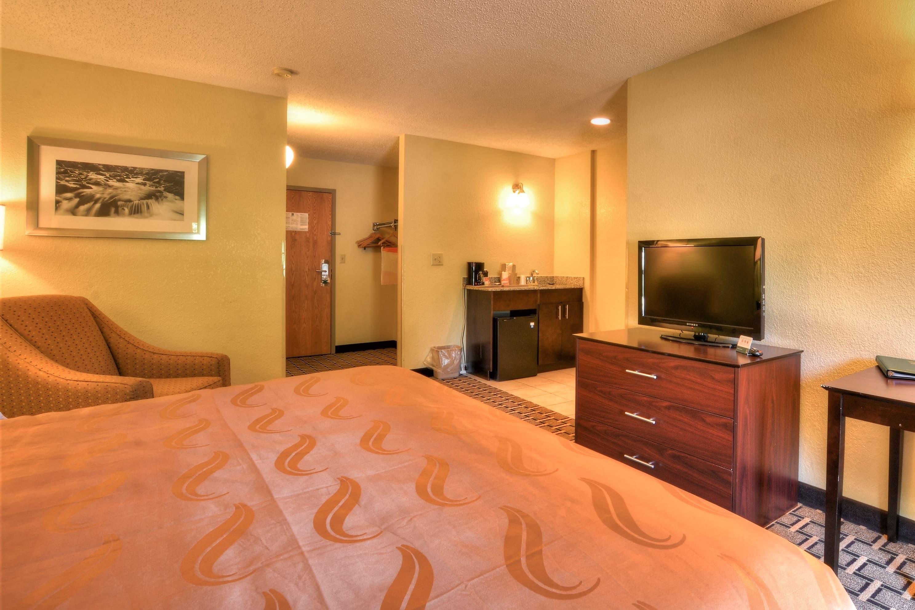 Quality Inn Cherokee Riverside — 8