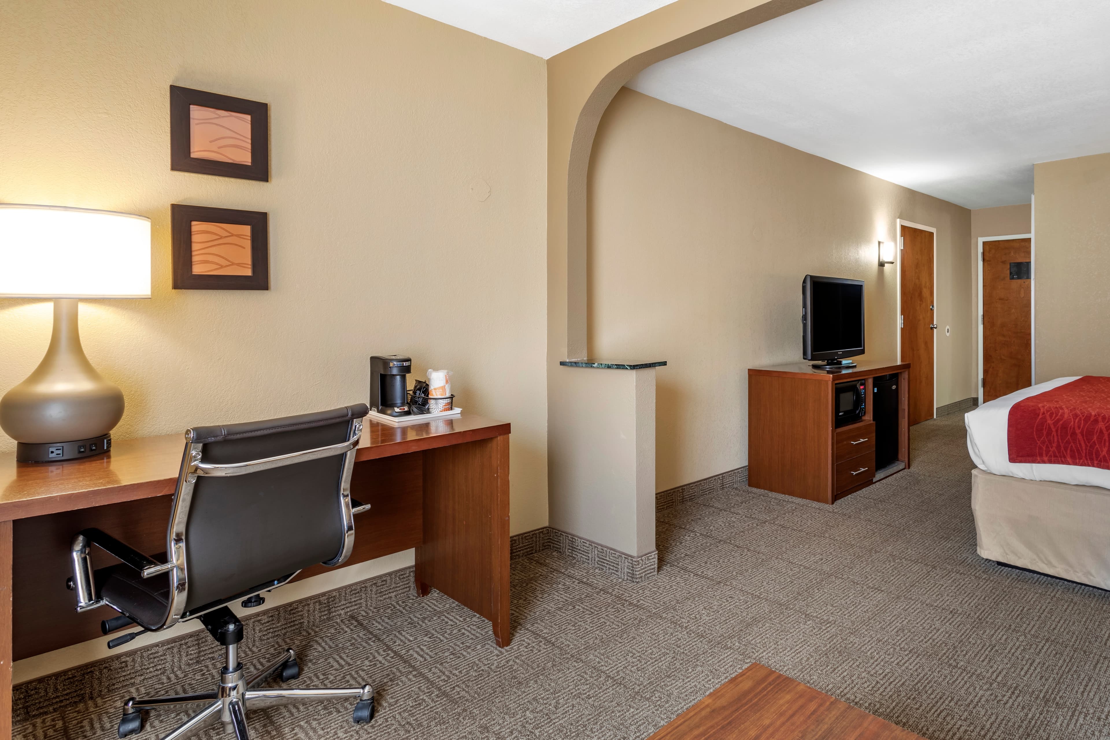 Comfort Inn Biltmore West — 17
