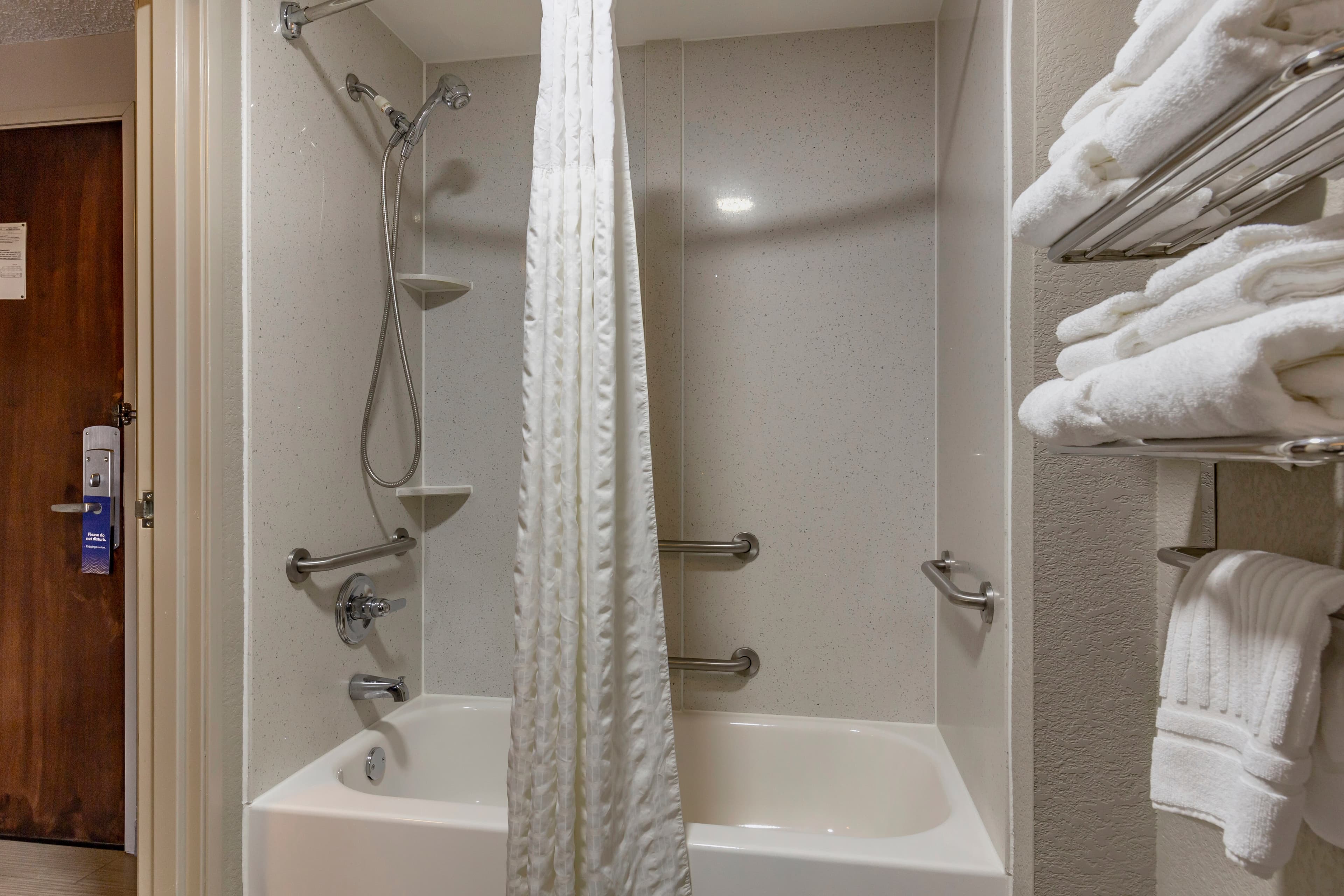 Comfort Suites Pineville - Ballantyne Area - Image 3