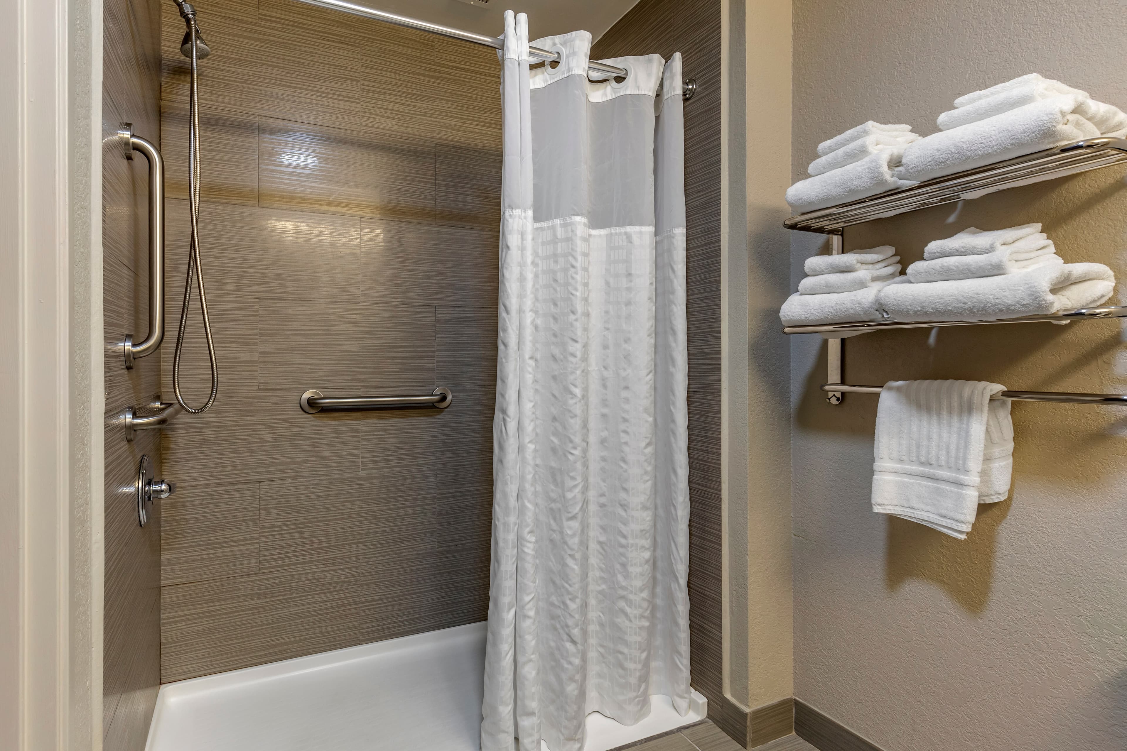 Comfort Suites Pineville - Ballantyne Area — 12