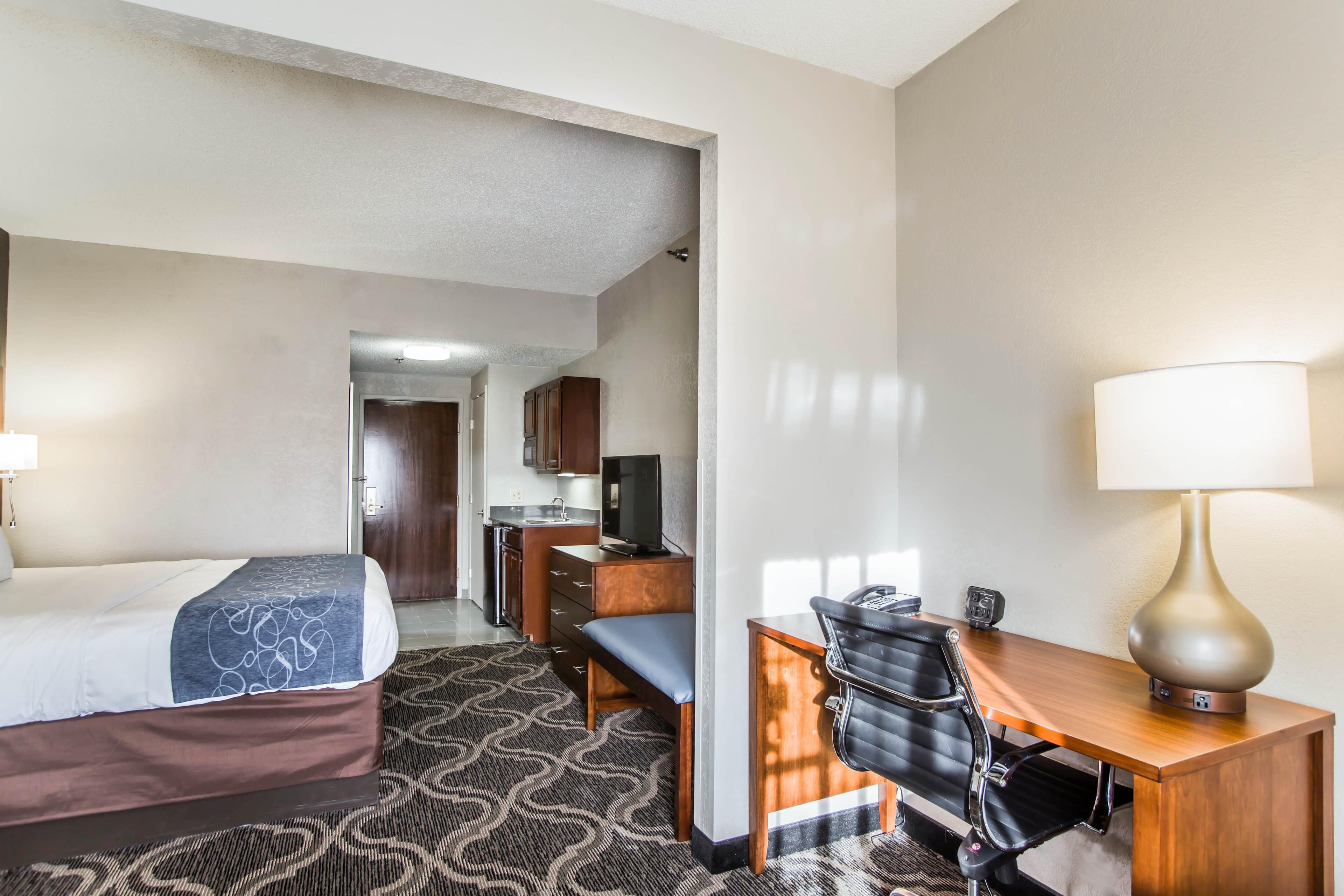 Comfort Suites Pineville - Ballantyne Area — 24