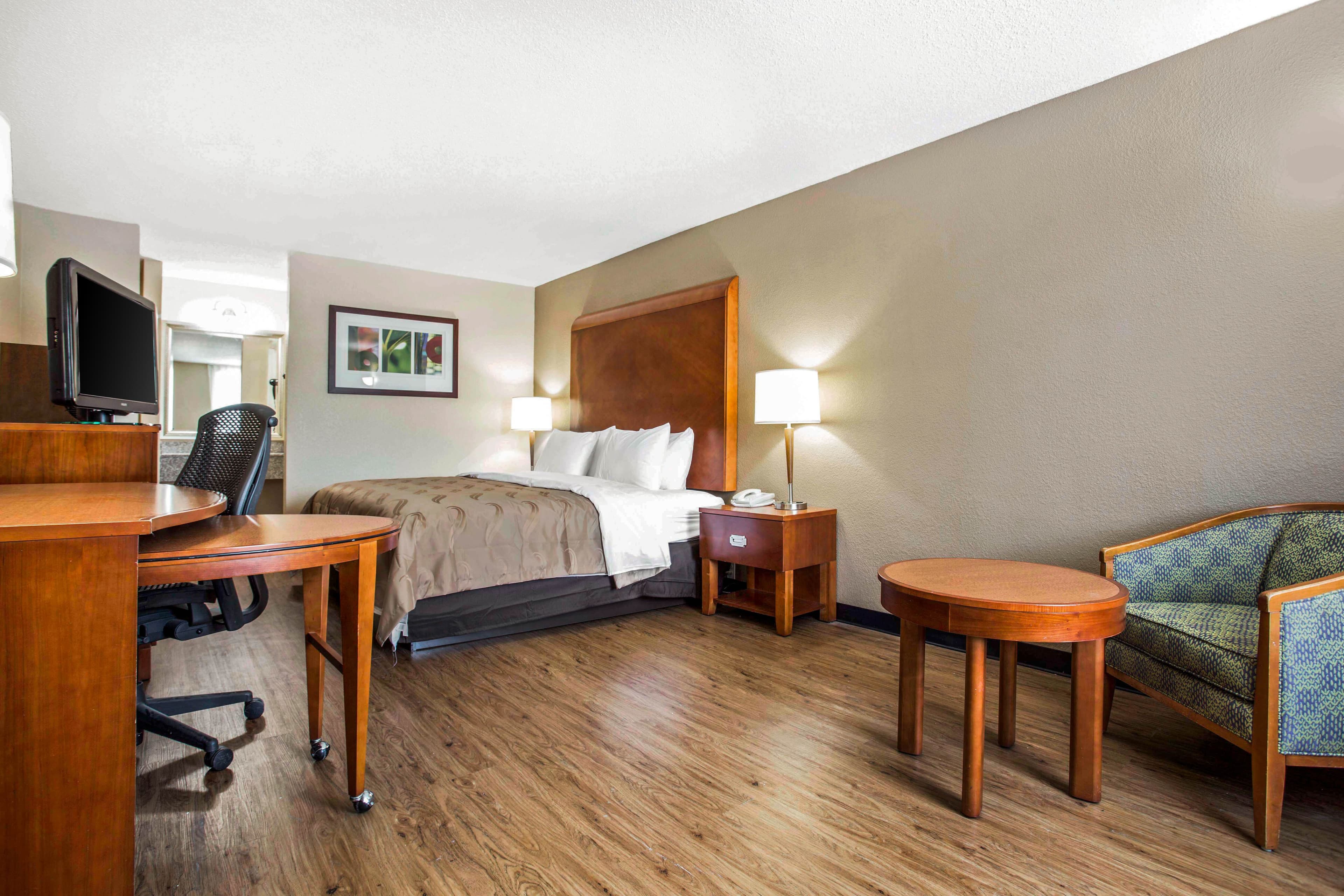 Quality Inn & Suites University Area - Image 4