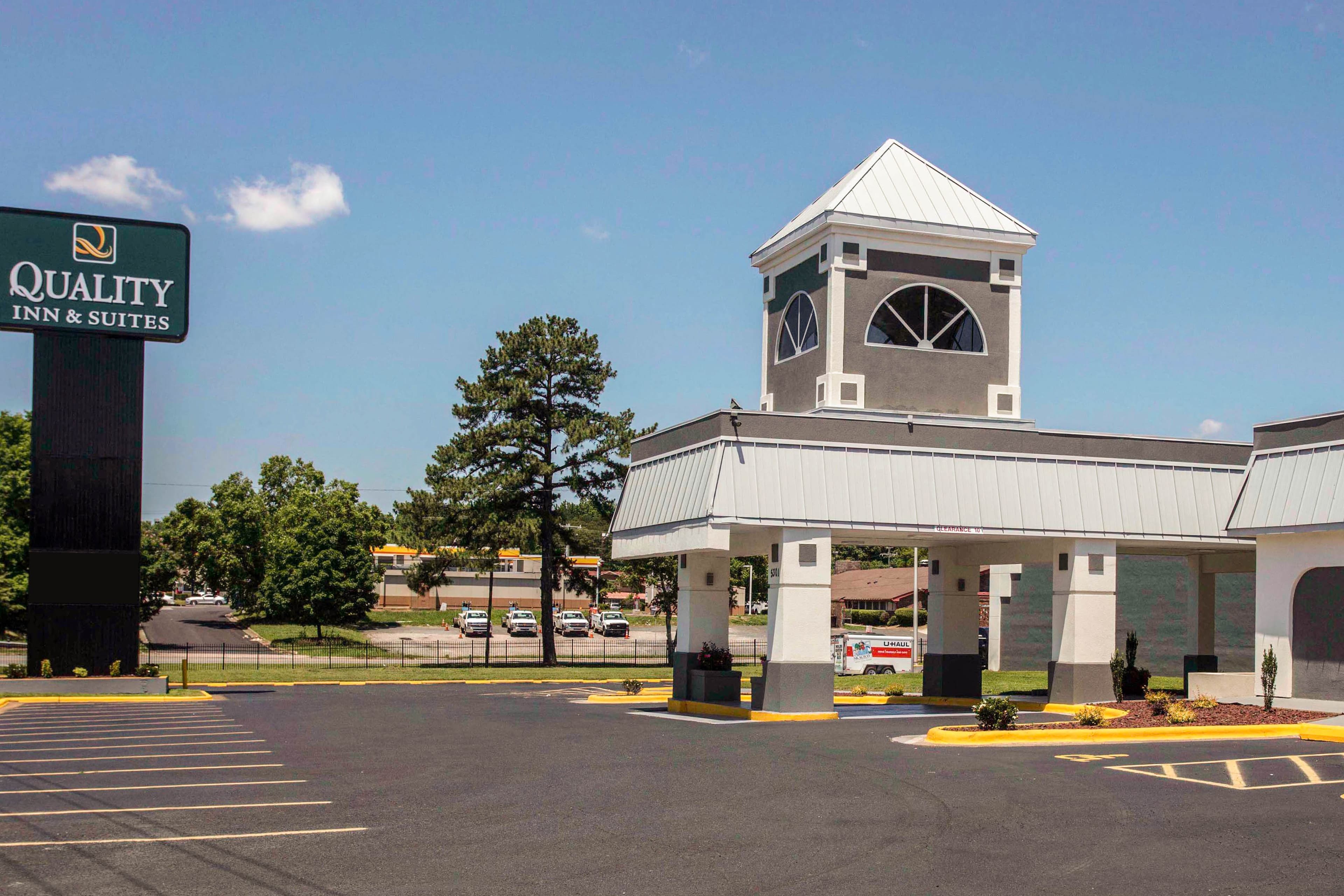 Quality Inn & Suites University Area - Image 1
