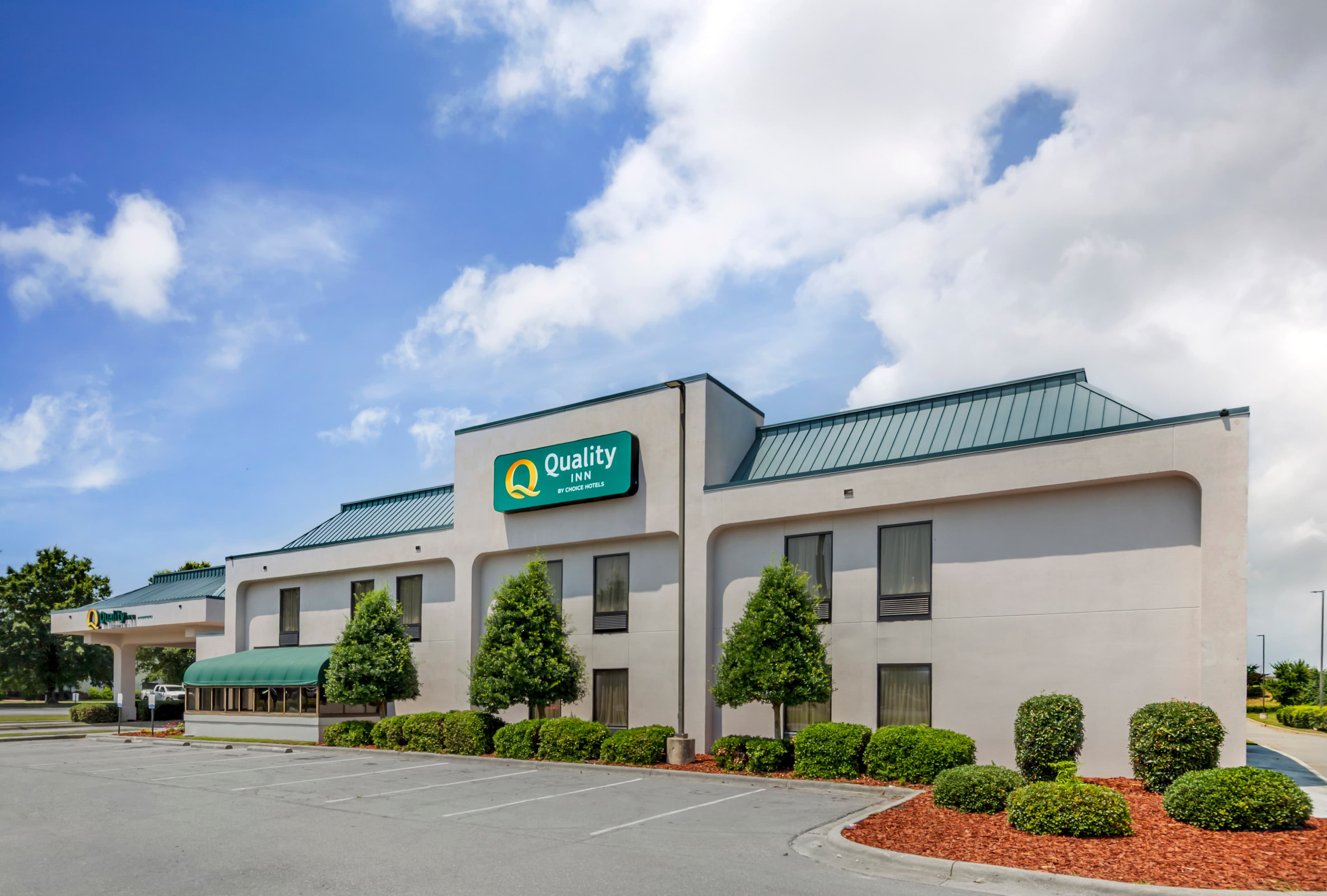Quality Inn Lumberton North - Image 1