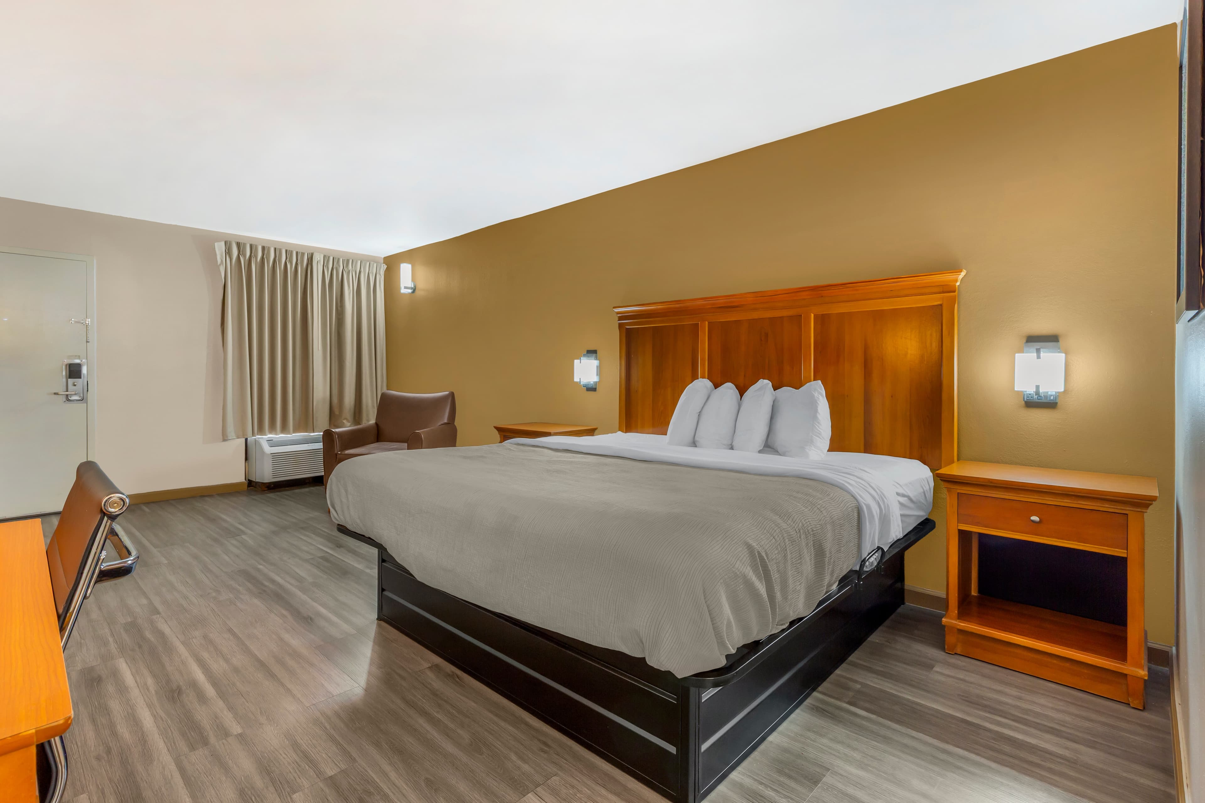 Quality Inn Lumberton North - Image 3
