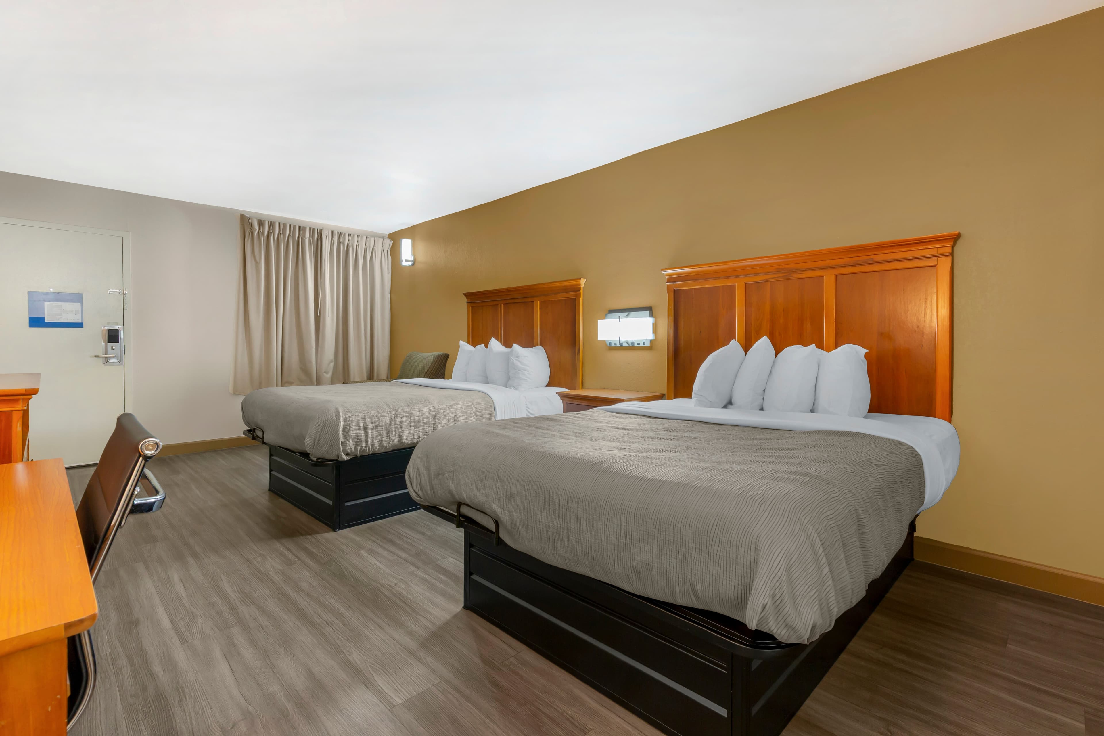 Quality Inn Lumberton North — 6
