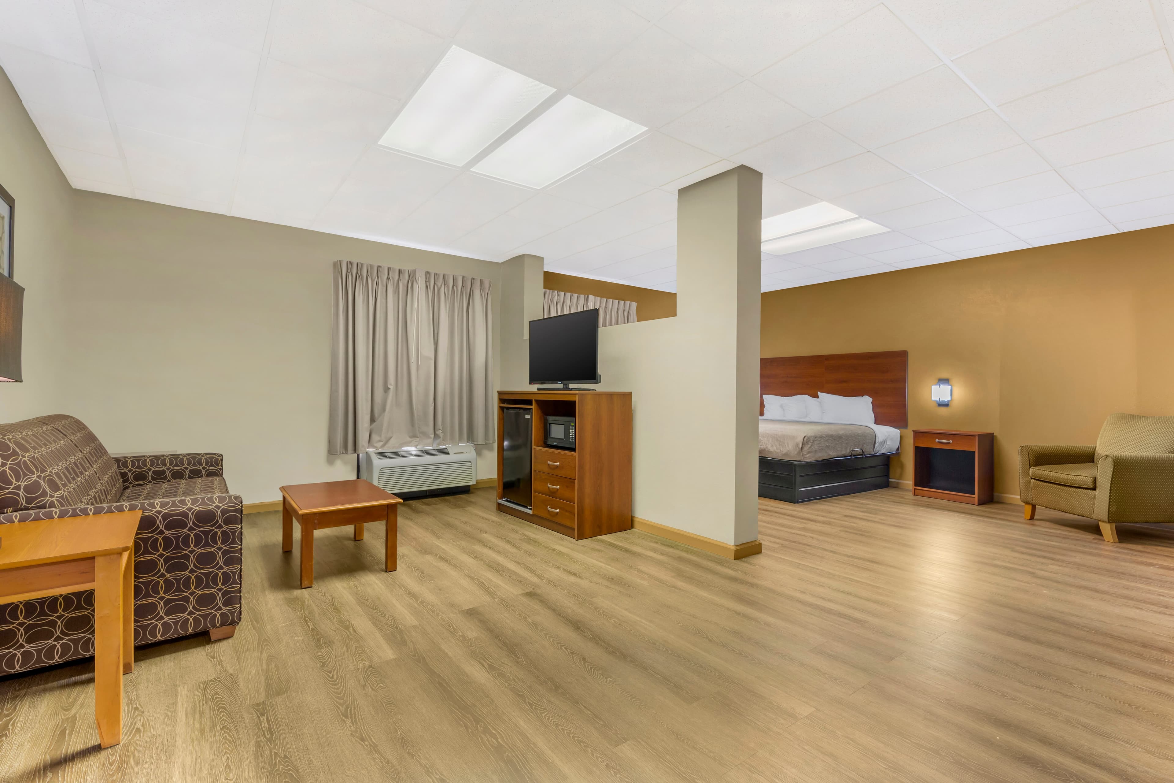 Quality Inn Lumberton North — 28