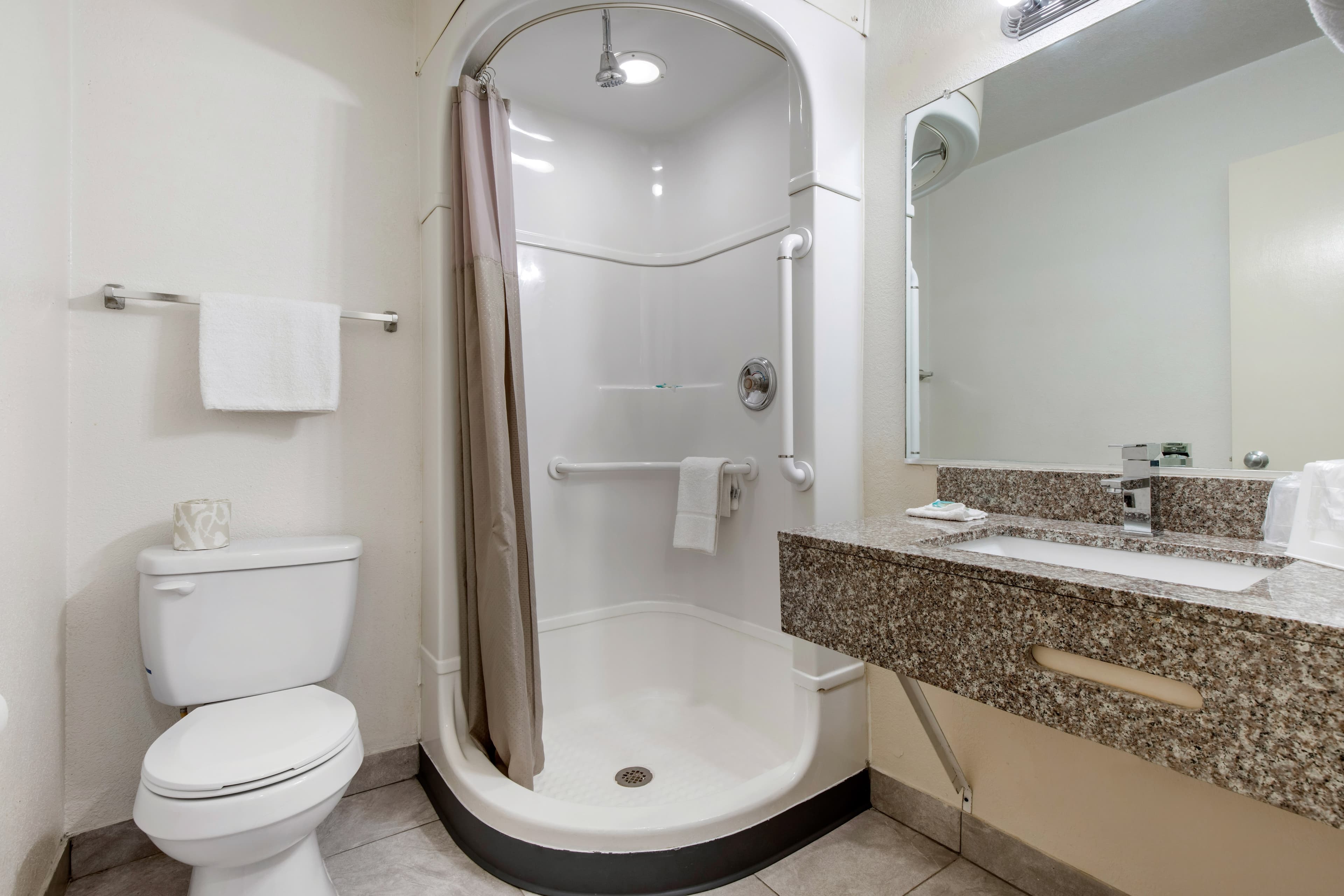 Rodeway Inn Winston Salem Route 52 — 11