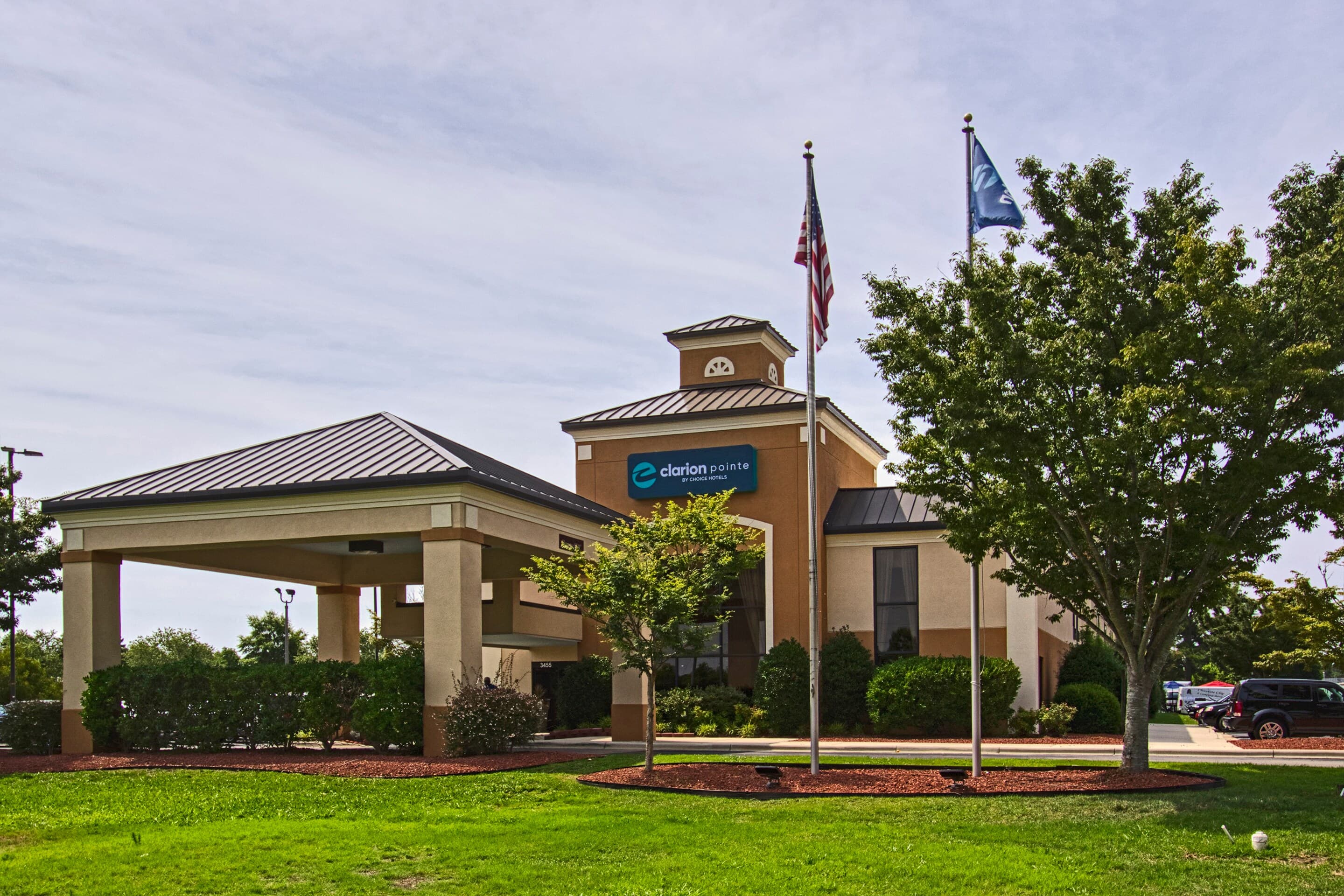 Clarion Pointe New Bern - Image 1