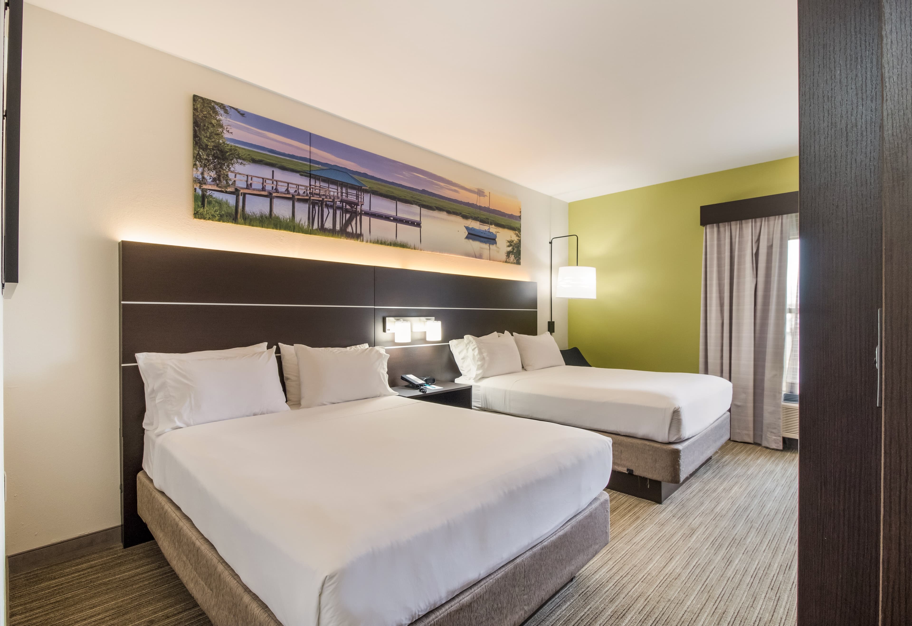 Clarion Pointe New Bern — 16