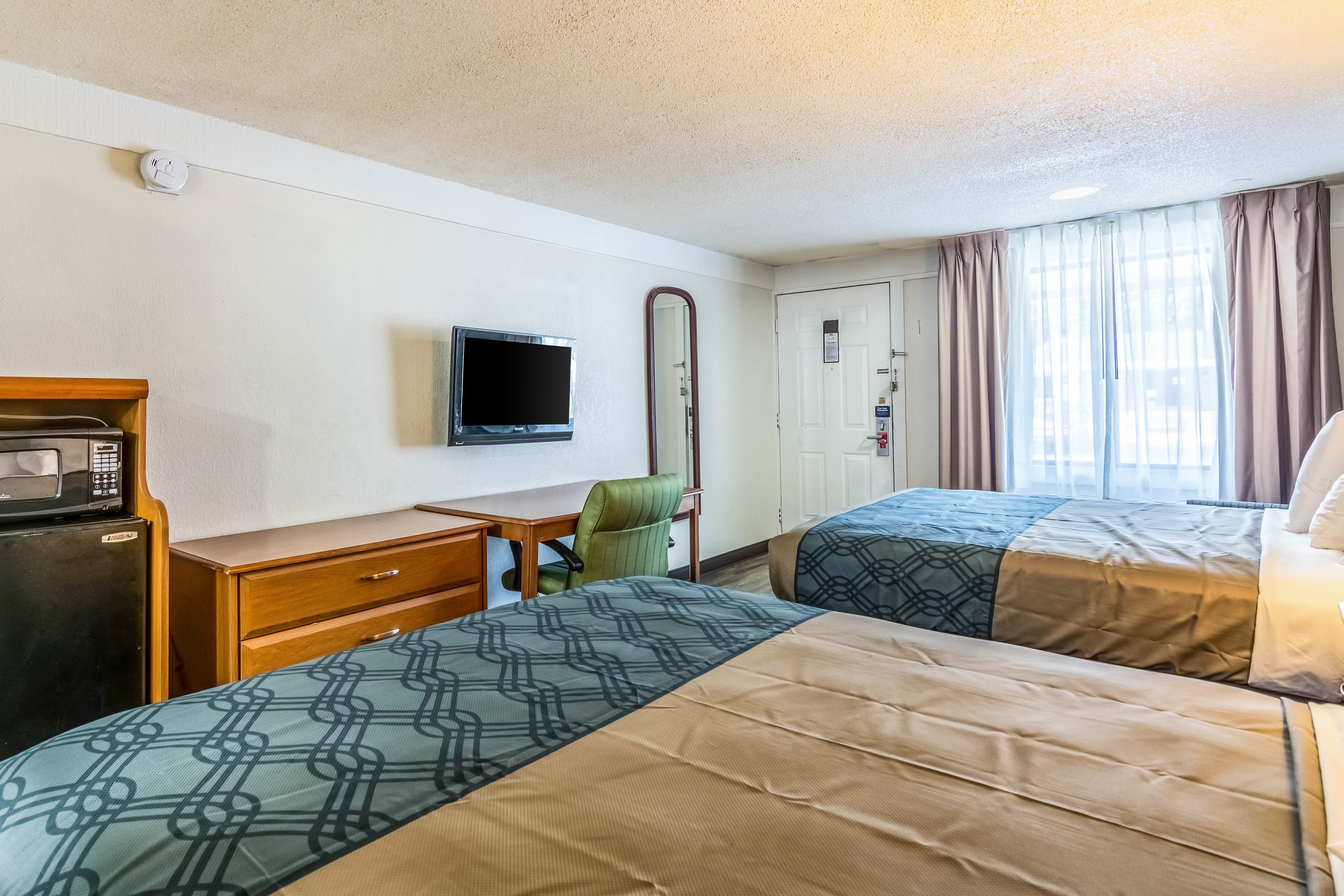 Econo Lodge Gastonia North — 7