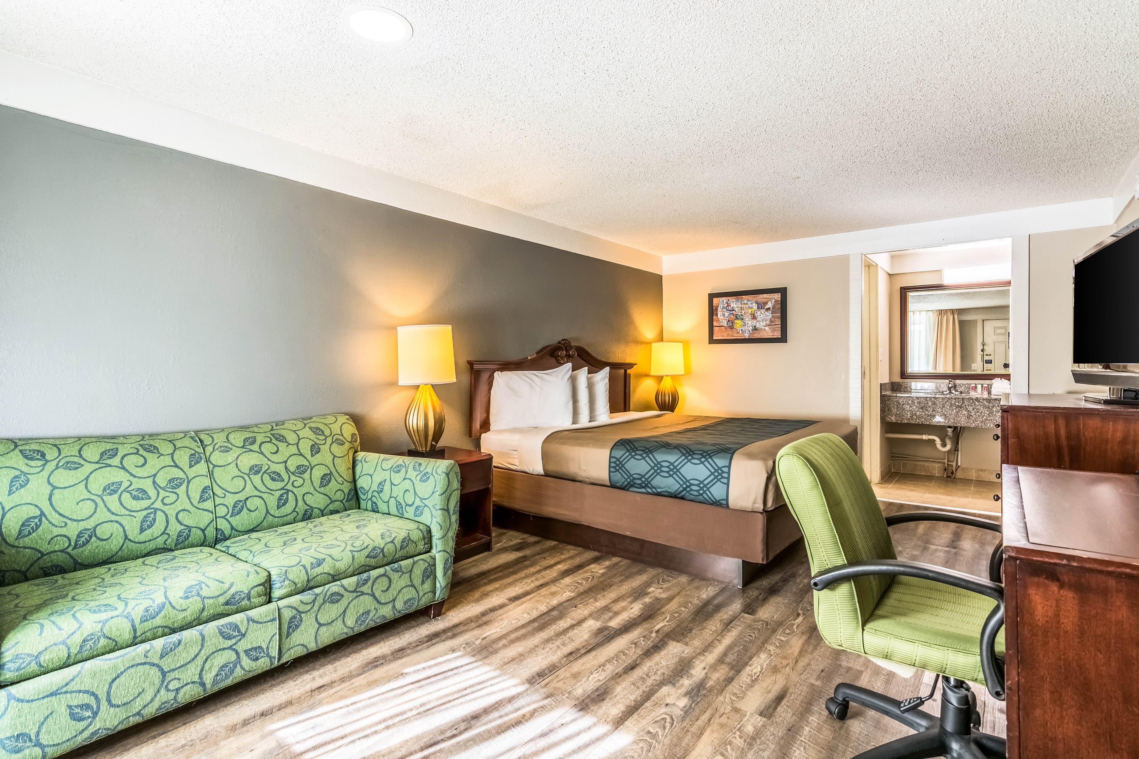 Econo Lodge Gastonia North — 18